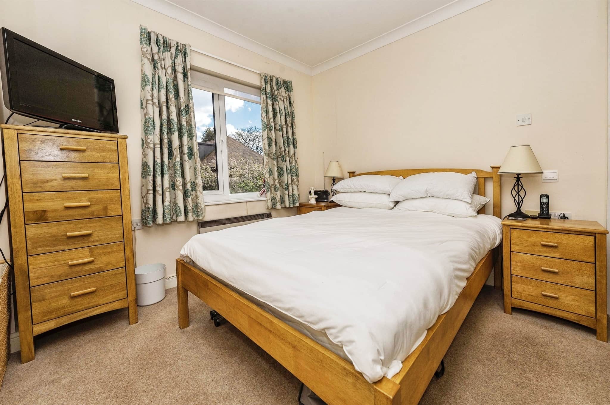 Property at Batchwood View, St. Albans