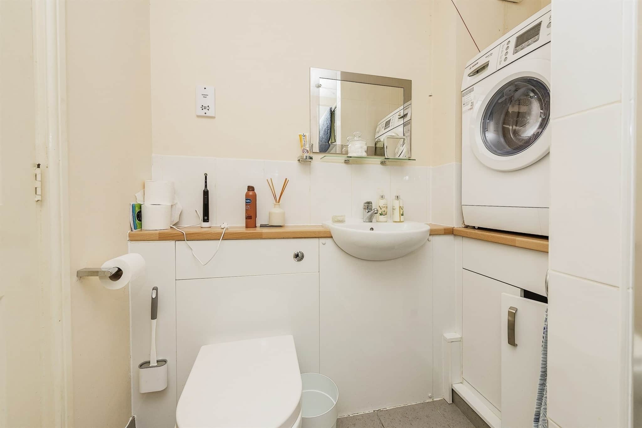 Property at Batchwood View, St. Albans