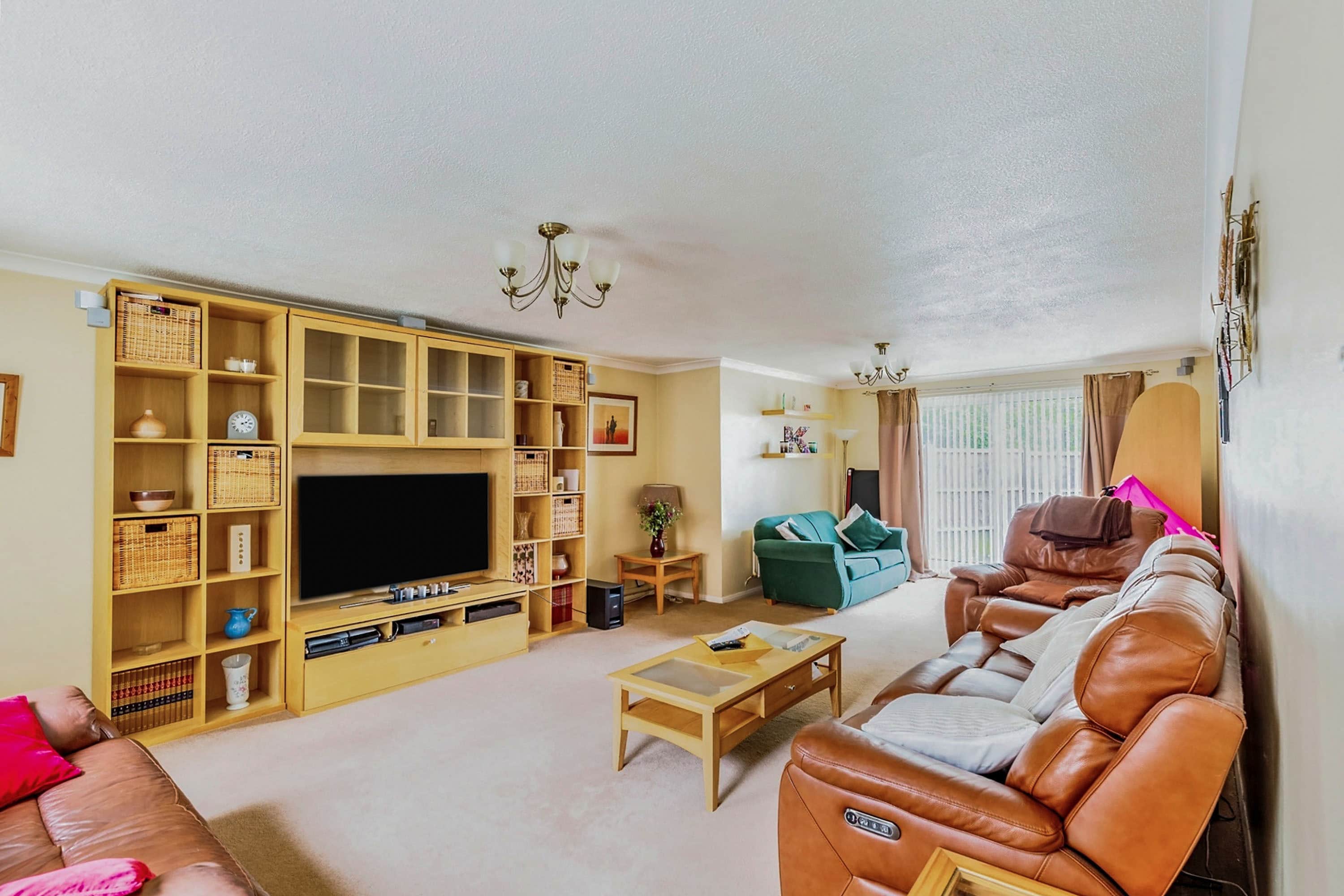 Property at Ixworth Close, Northampton