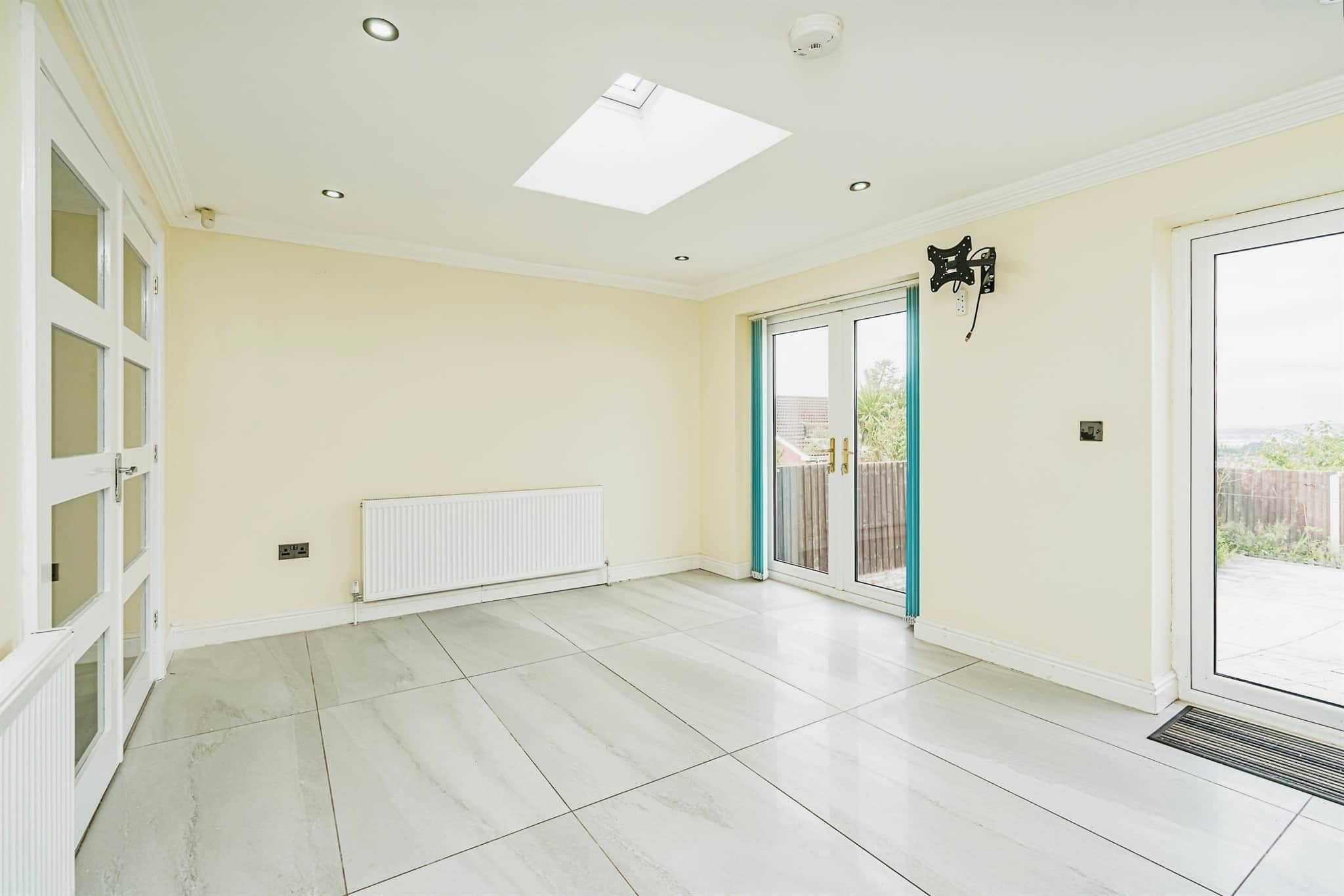 Property at Aintree Way, Dudley