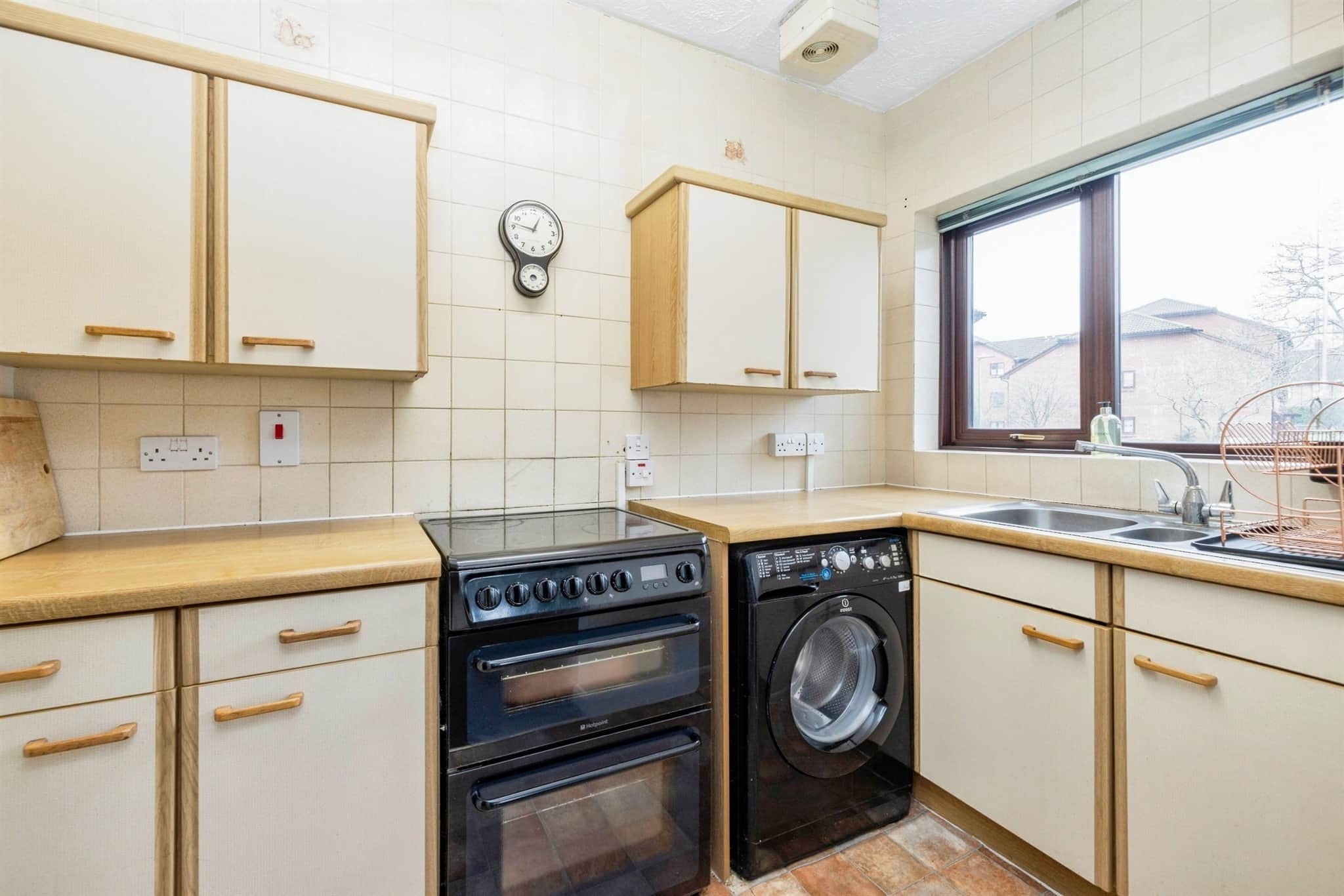 Property at High Street, Bushey