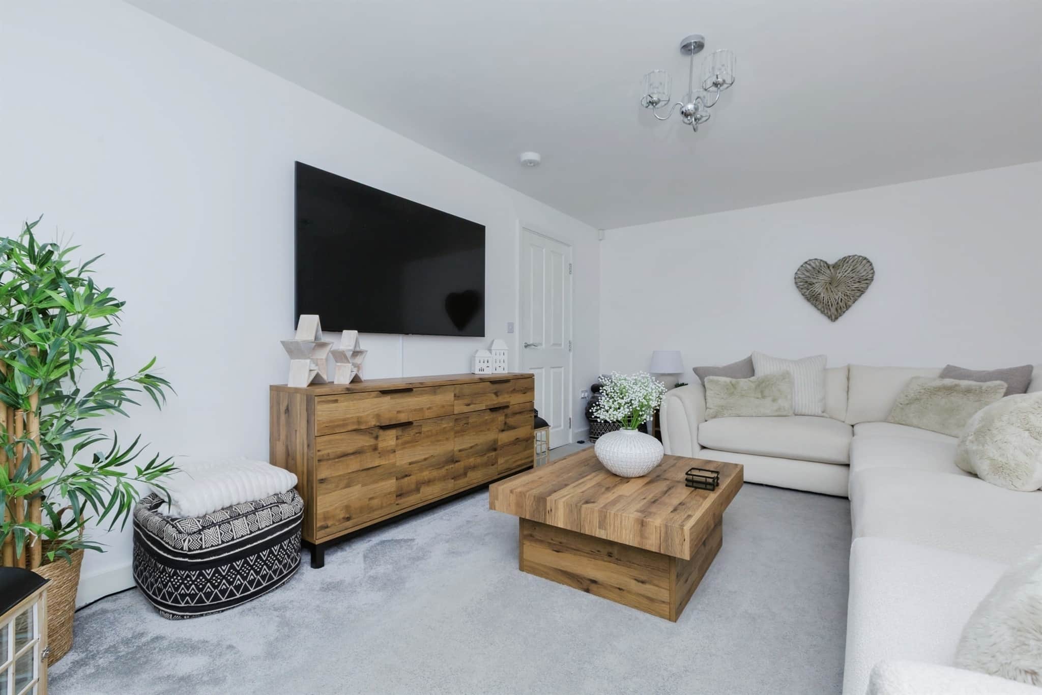 Property at Hopper Way, Whetstone, Leicester