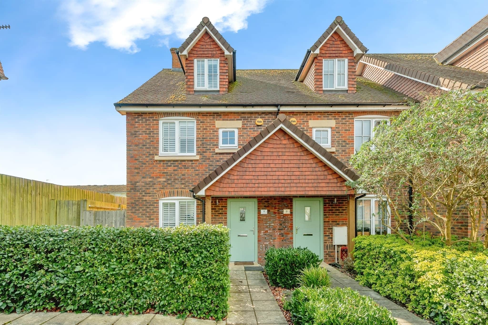 Property at Springfield Close, Salfords, Redhill