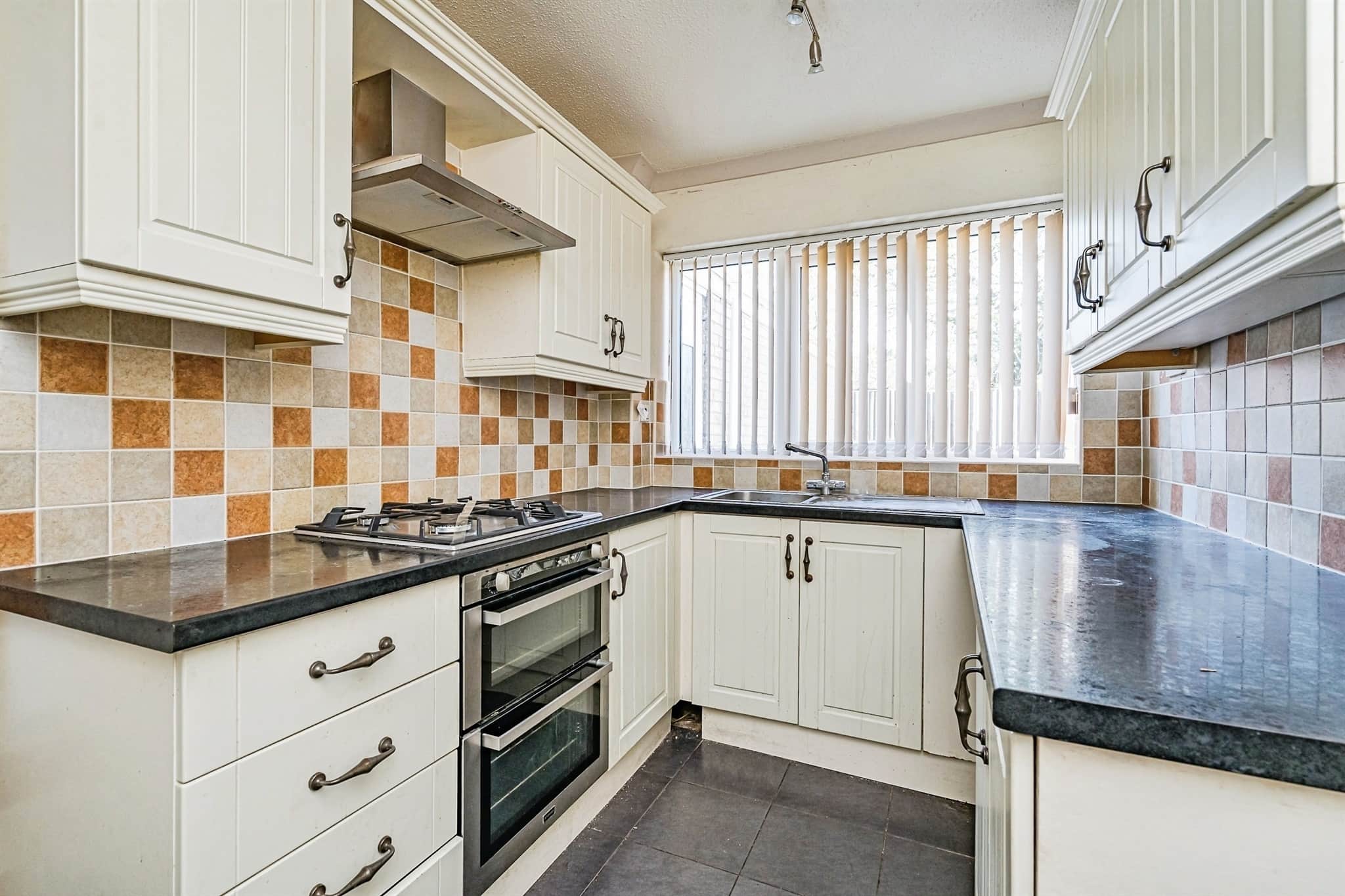 Property at Wombourne Close, Dudley