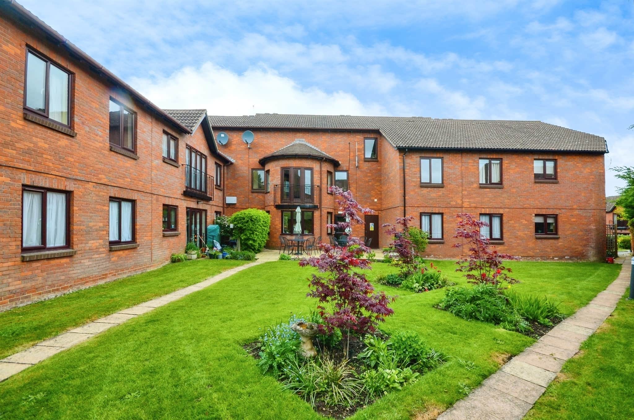 Property at Batchwood View, St. Albans