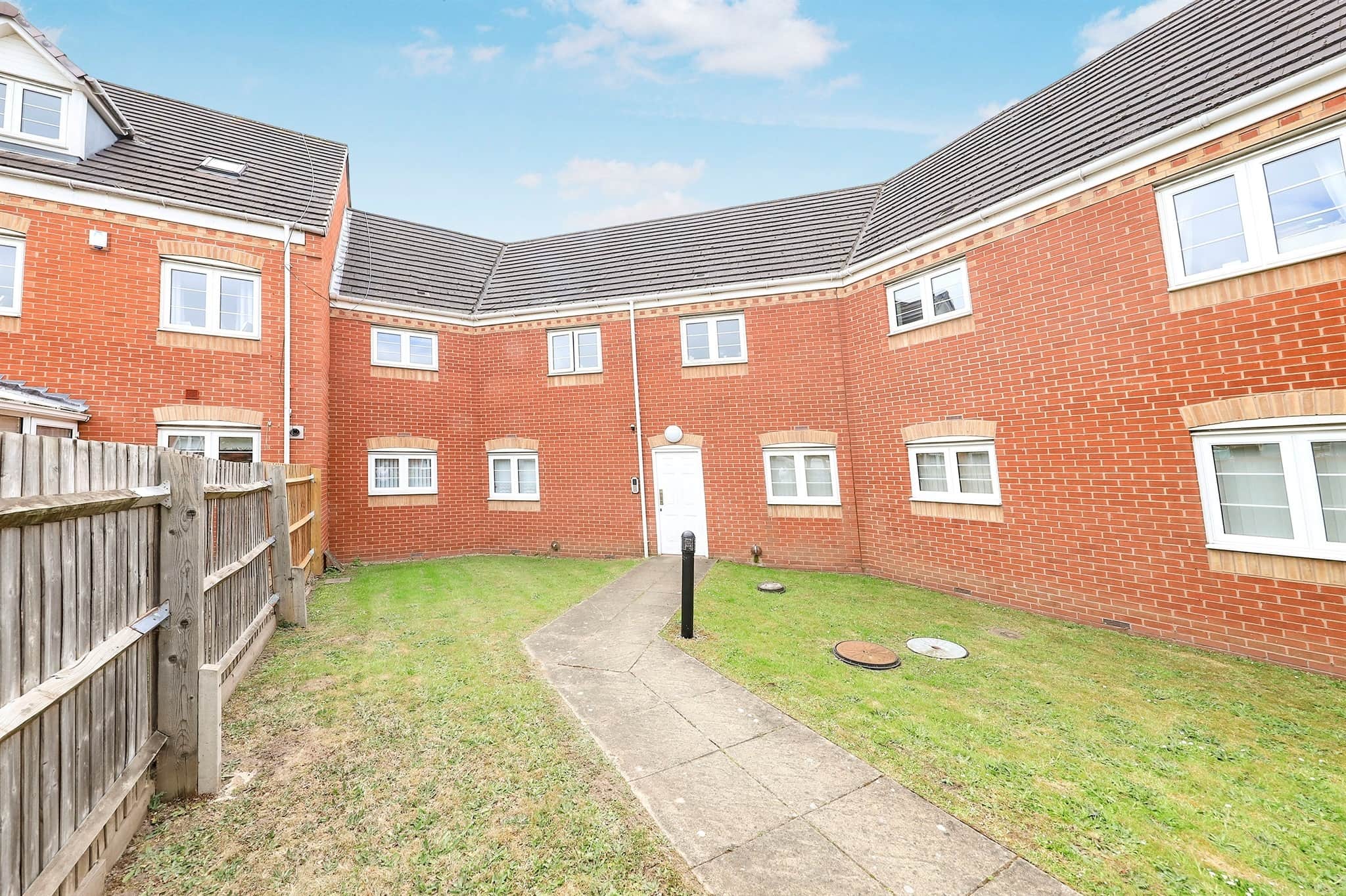 Property at Smallshire Close, Wednesfield, Wolverhampton