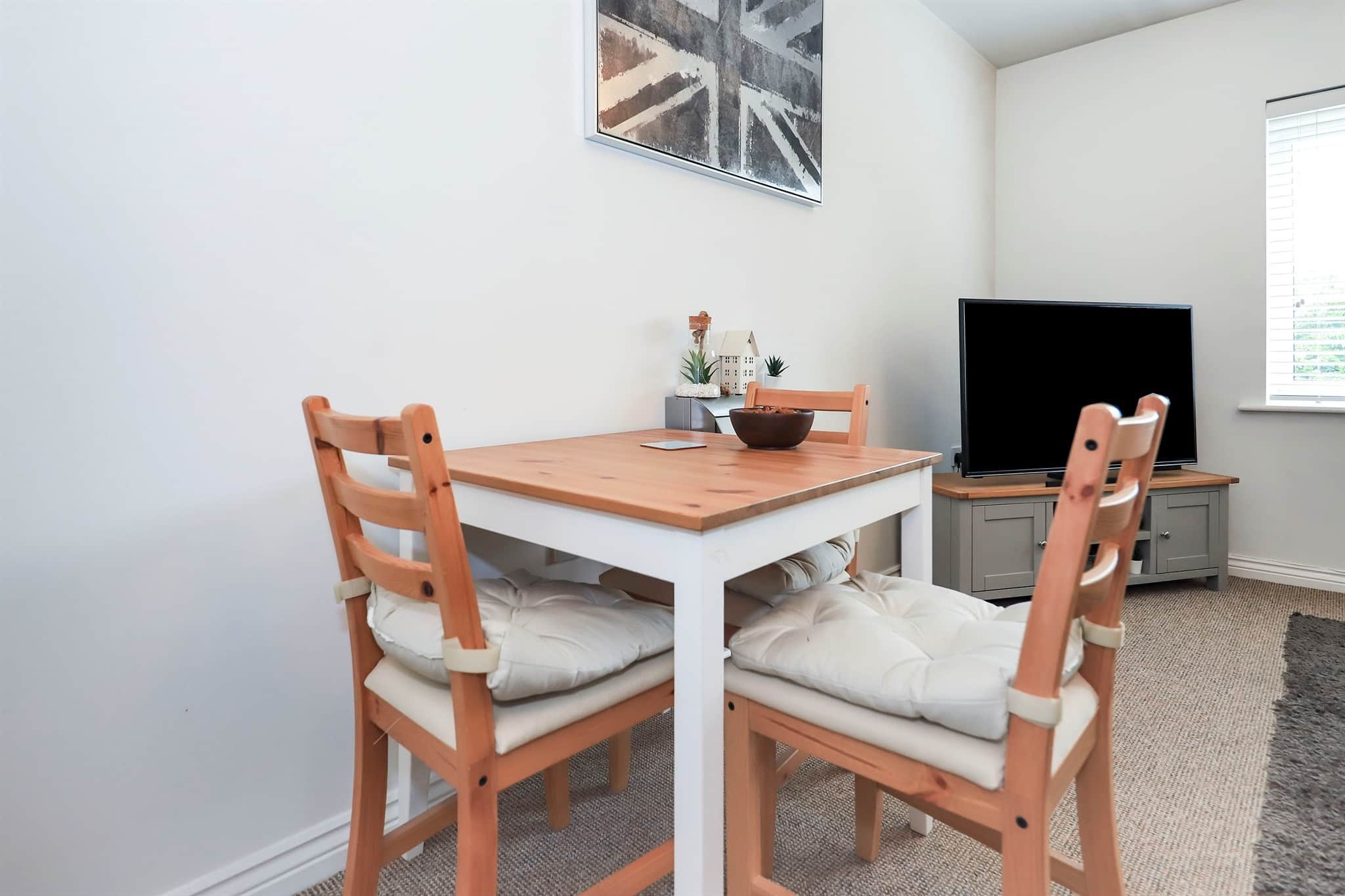 Property at Smallshire Close, Wednesfield, Wolverhampton