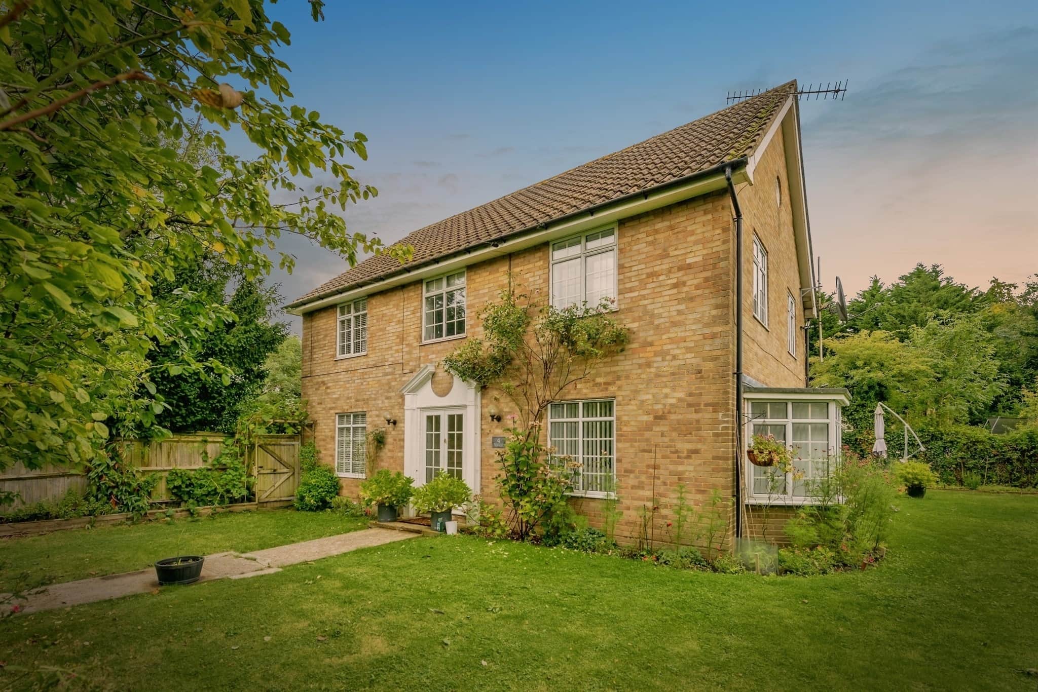 Property at Border Chase, Copthorne, Crawley