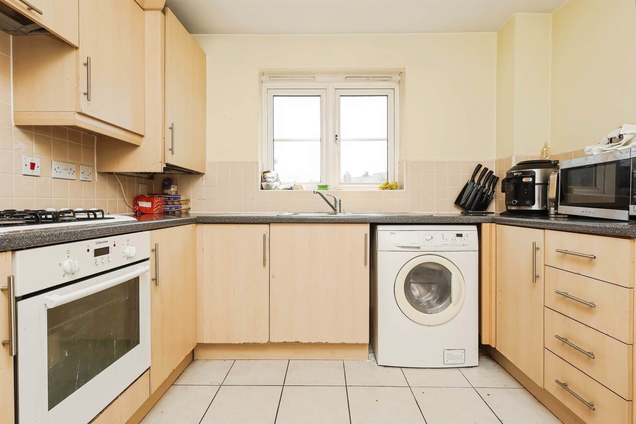 Property at Kellner Gardens, OLDBURY