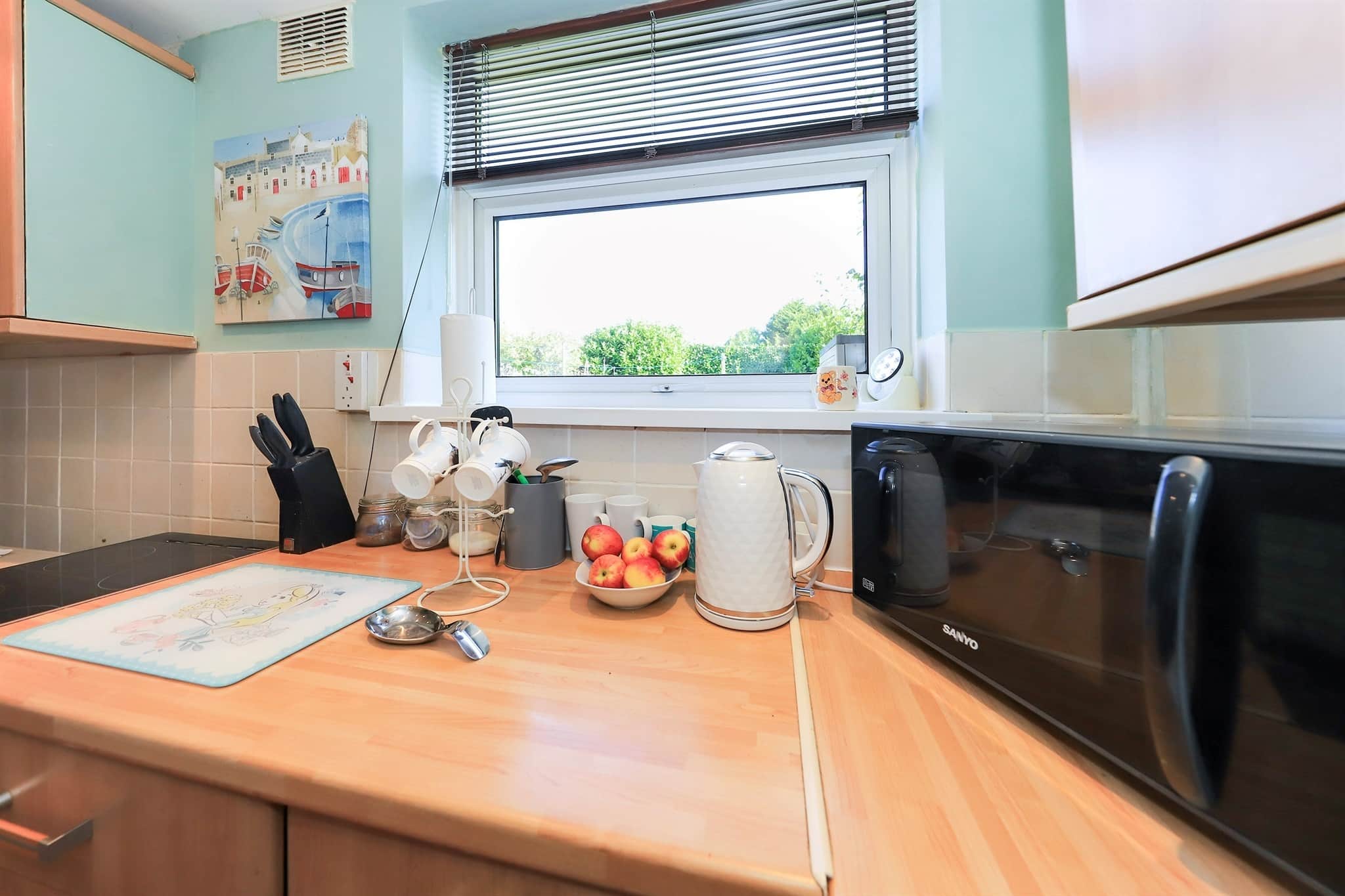 Property at Ashenden Rise, Castlecroft, Wolverhampton
