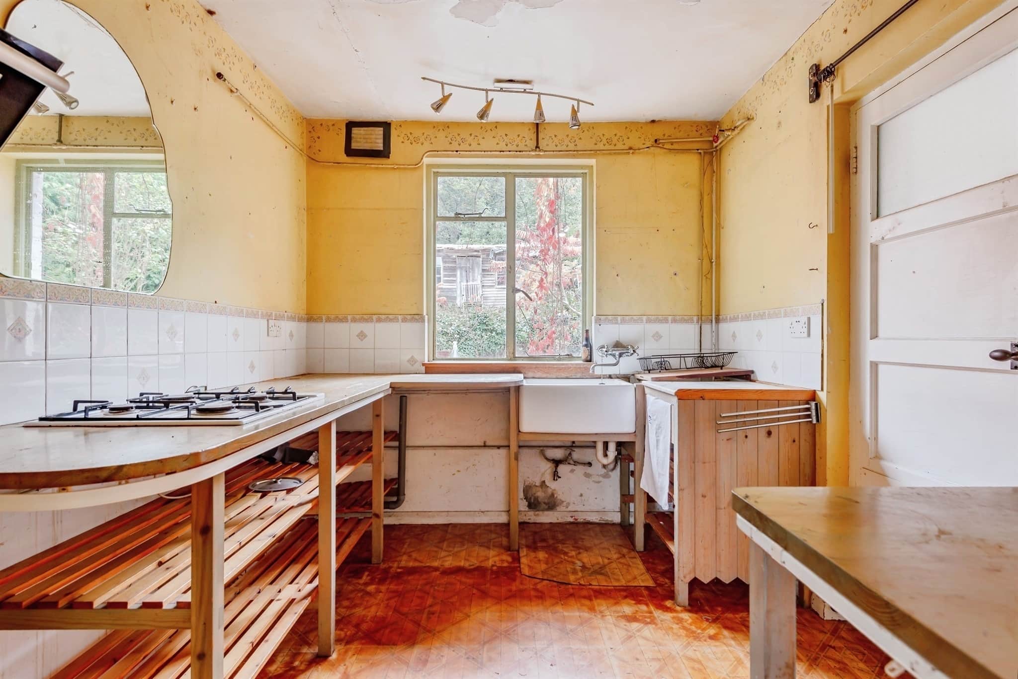 Property at Juniper Close, Reigate