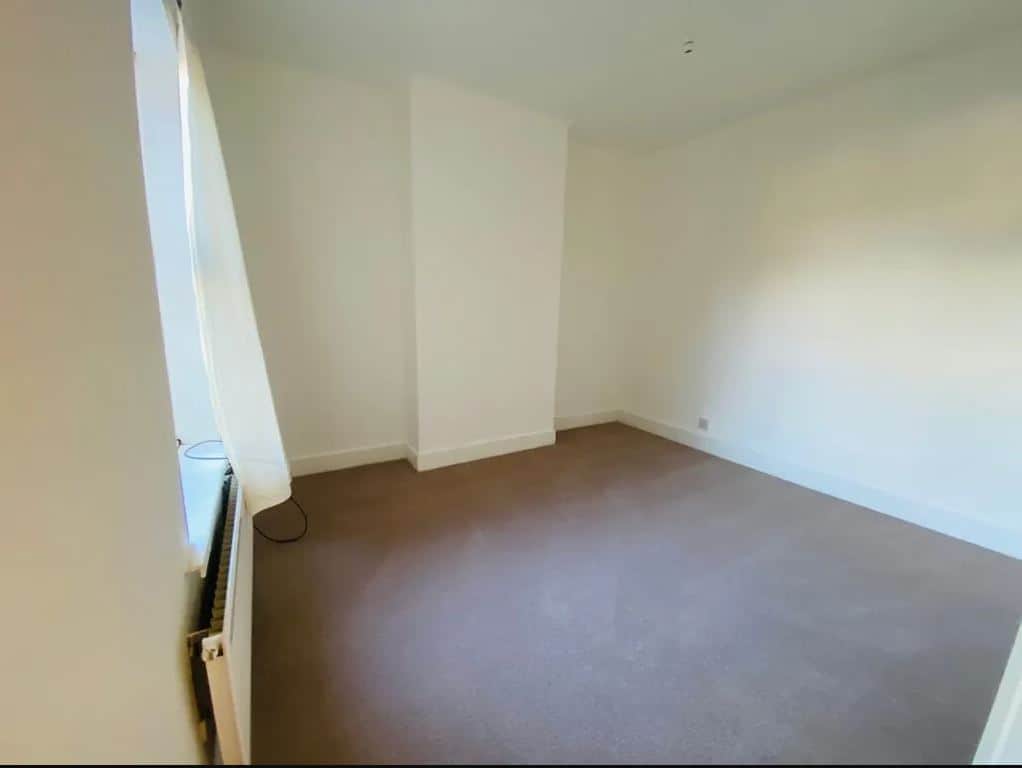 Property at Butlin Road, Luton