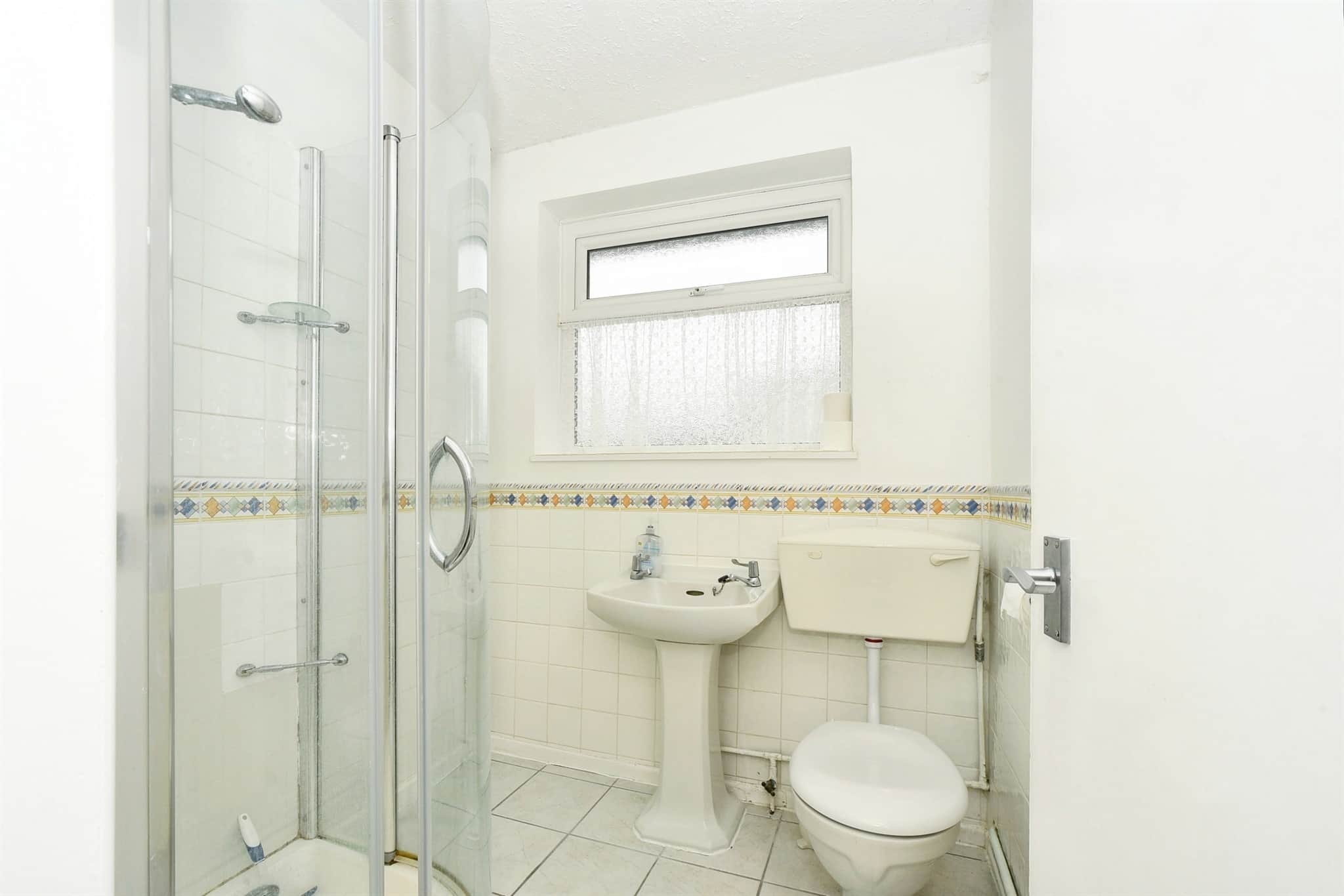 Property at Glenwood Close, Swindon
