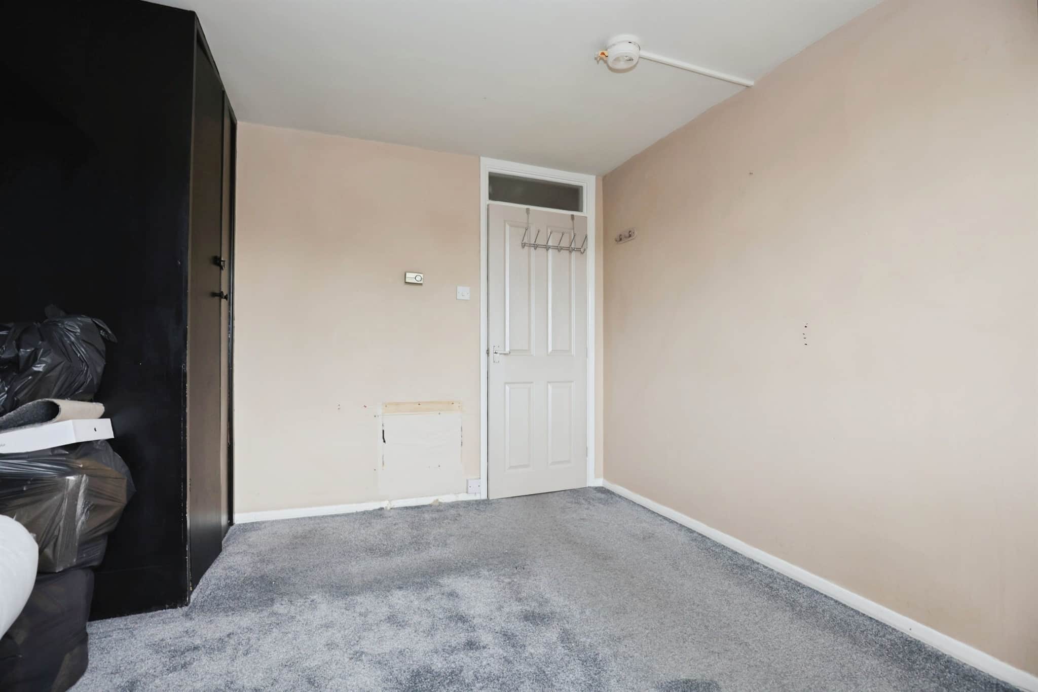 Property at Heathcote Road, Whitnash, Leamington Spa