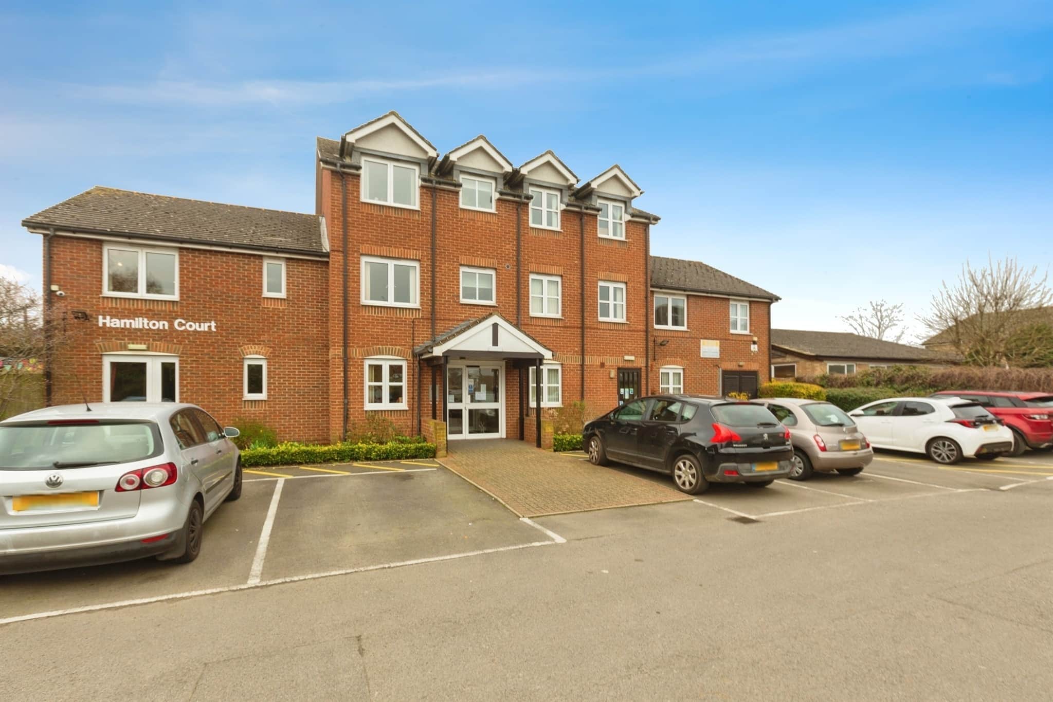 Property at Hamilton Court, Leighton Buzzard