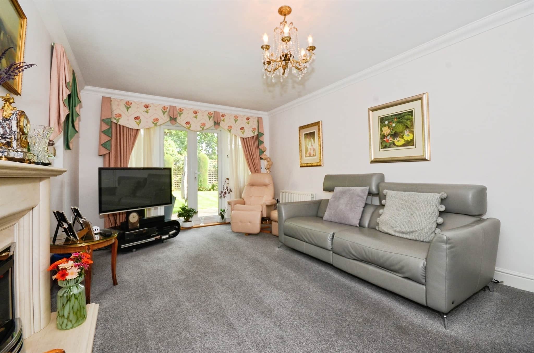 Property at Jays Close, Bricket Wood, St. Albans