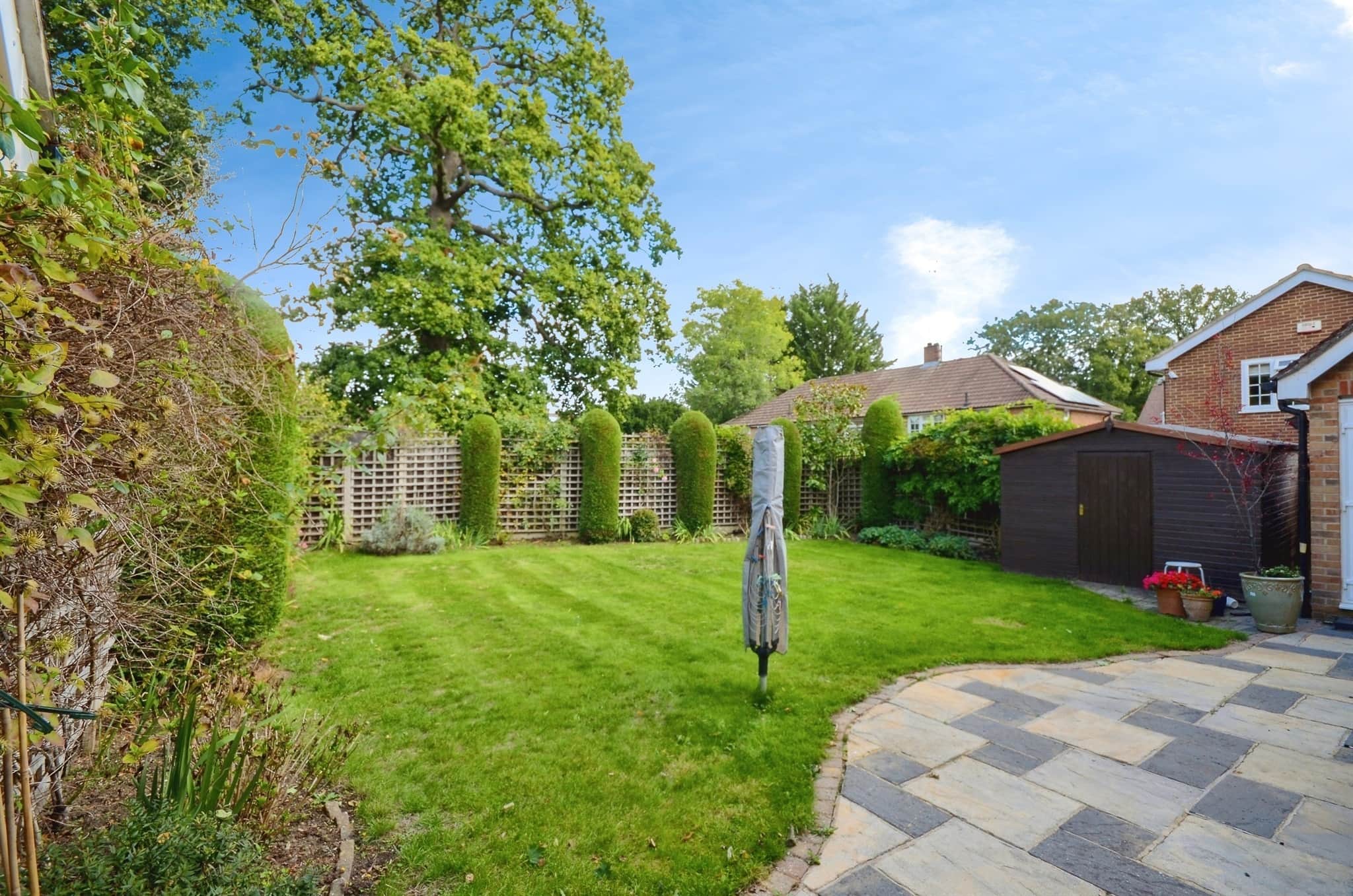 Property at Jays Close, Bricket Wood, St. Albans