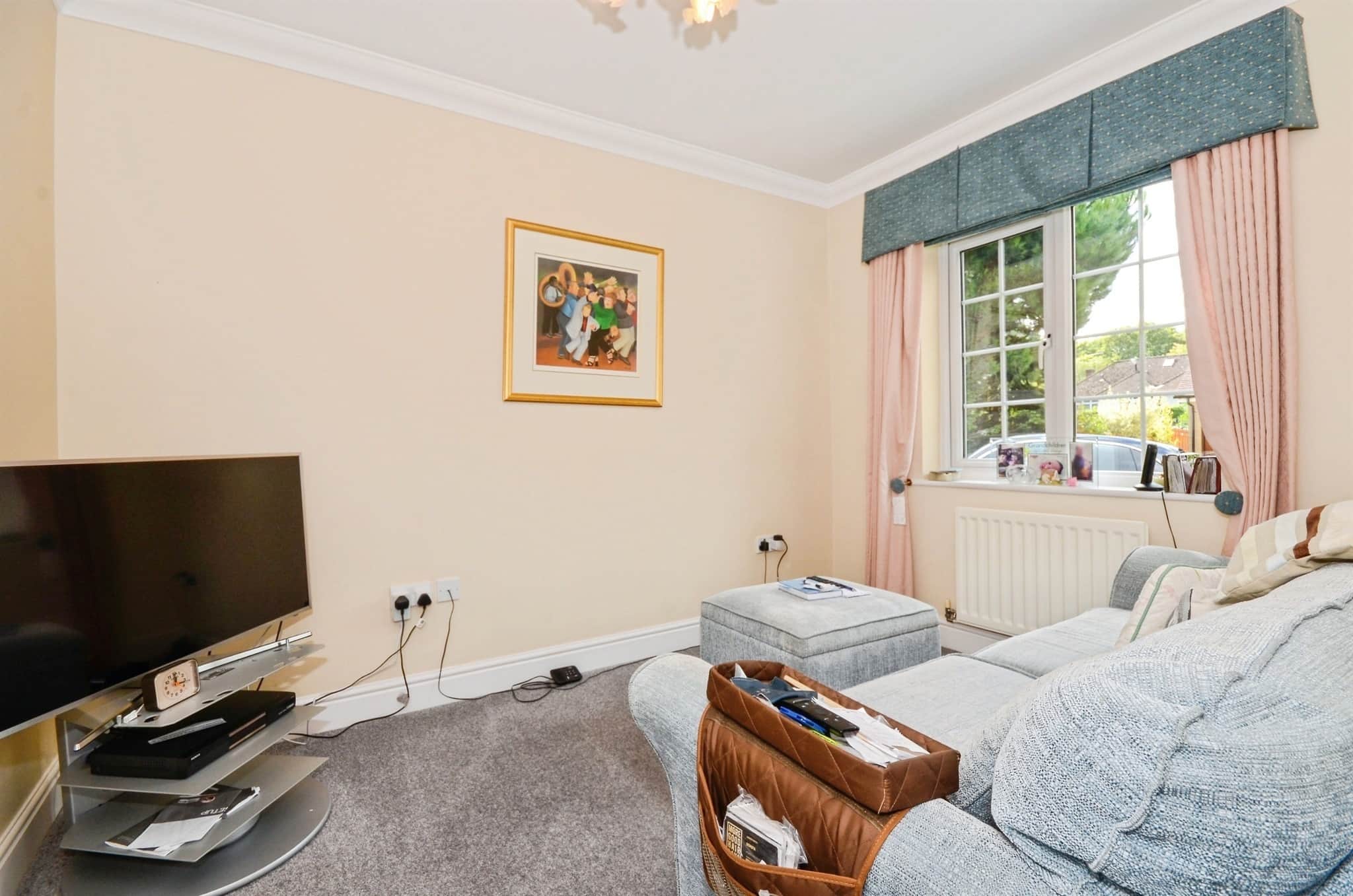 Property at Jays Close, Bricket Wood, St. Albans