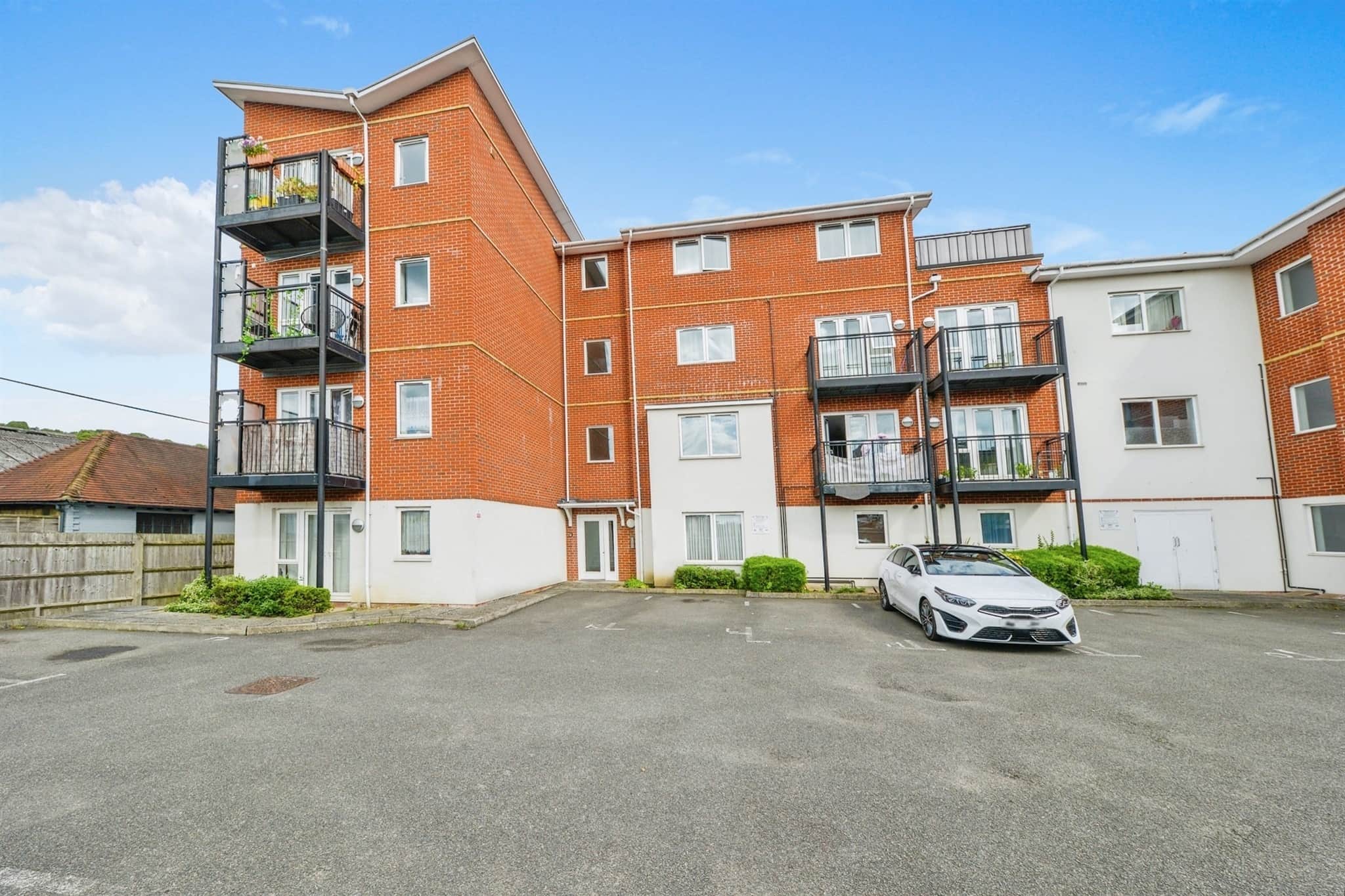 Property at Abercromby Avenue, High Wycombe
