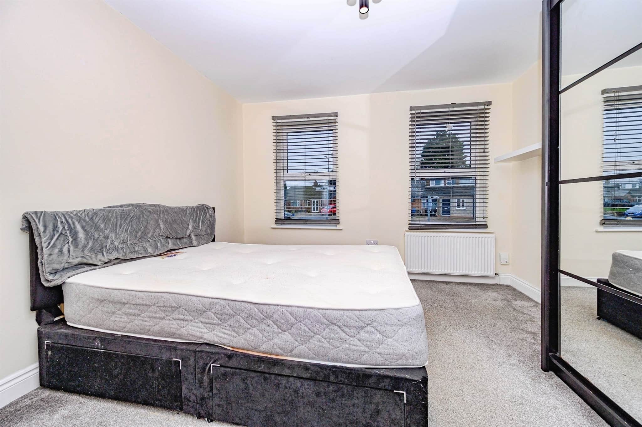 Property at Catsbrook Road, Luton