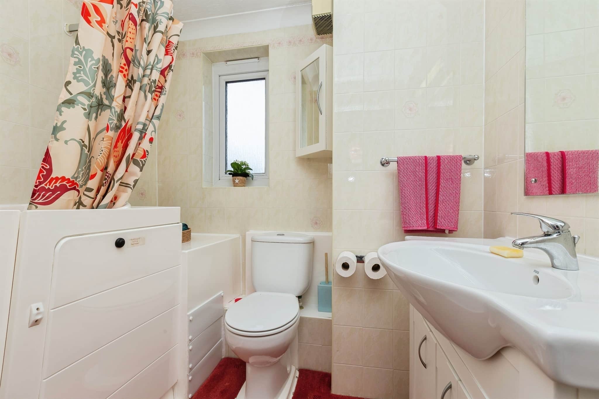 Property at Hamilton Court, Leighton Buzzard