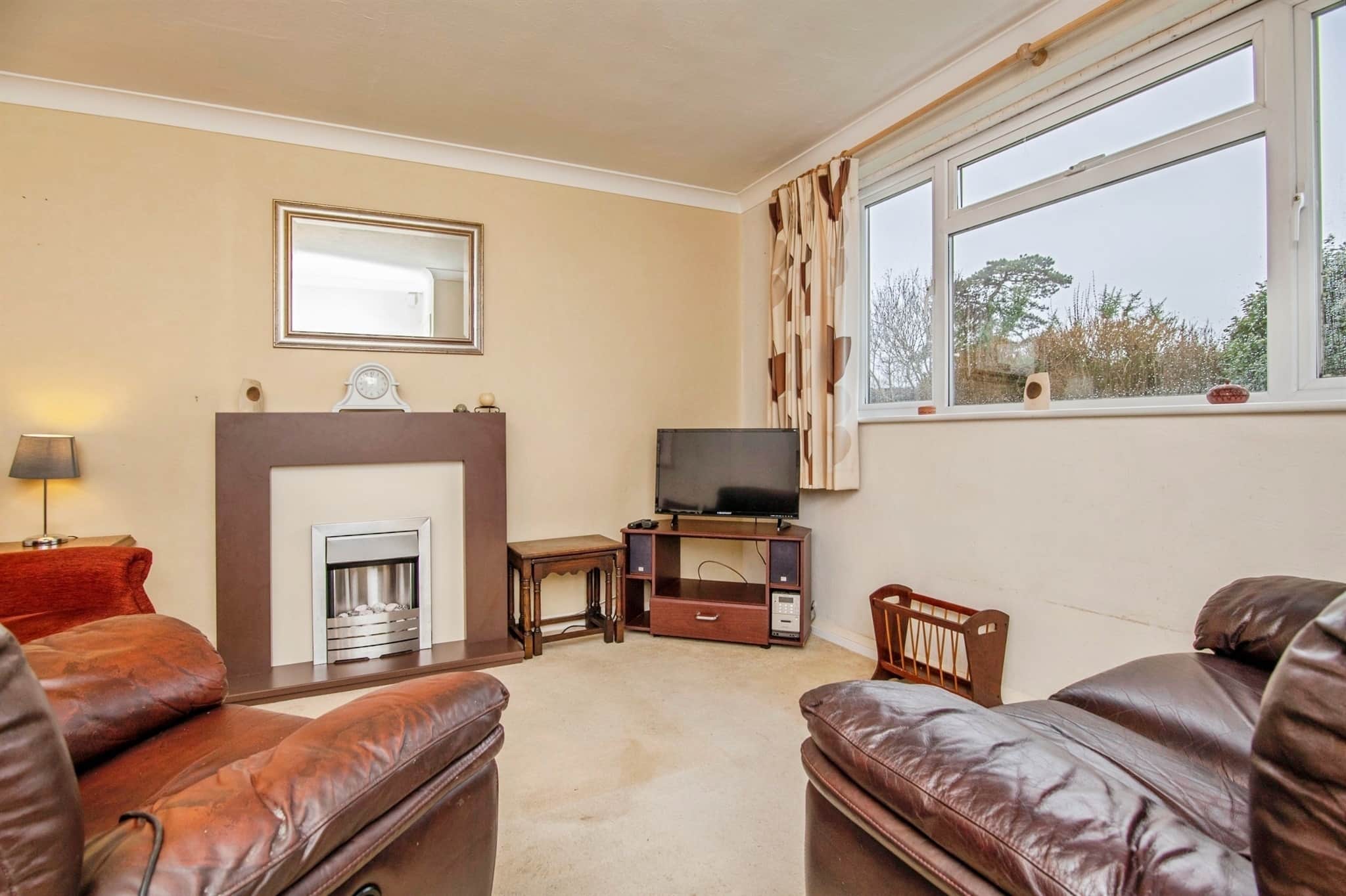 Property at Elmfield Gardens, Worcester