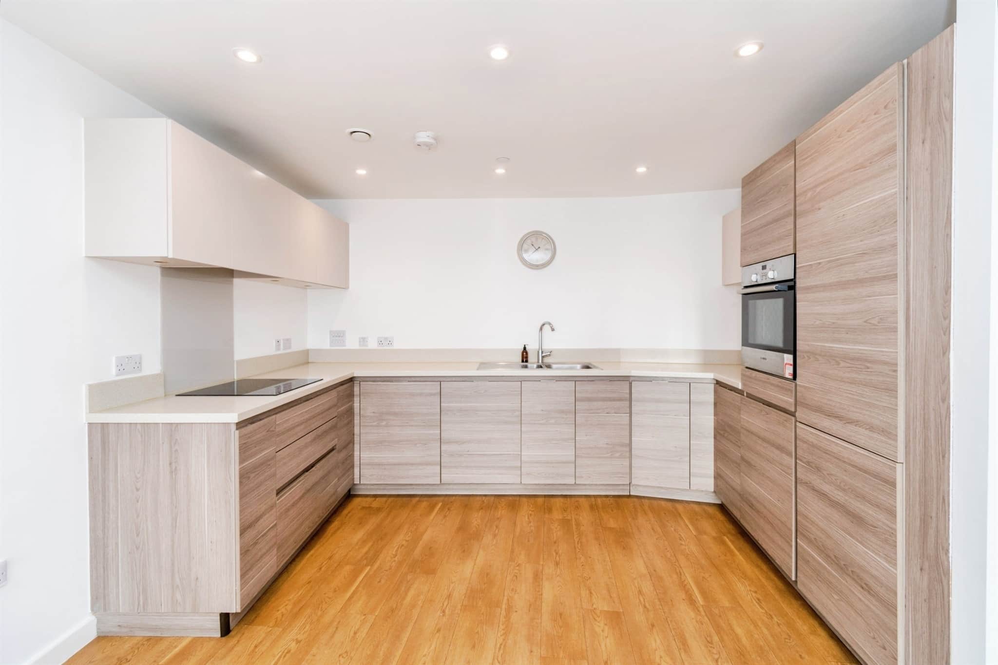 Property at Centenary Plaza, Southampton