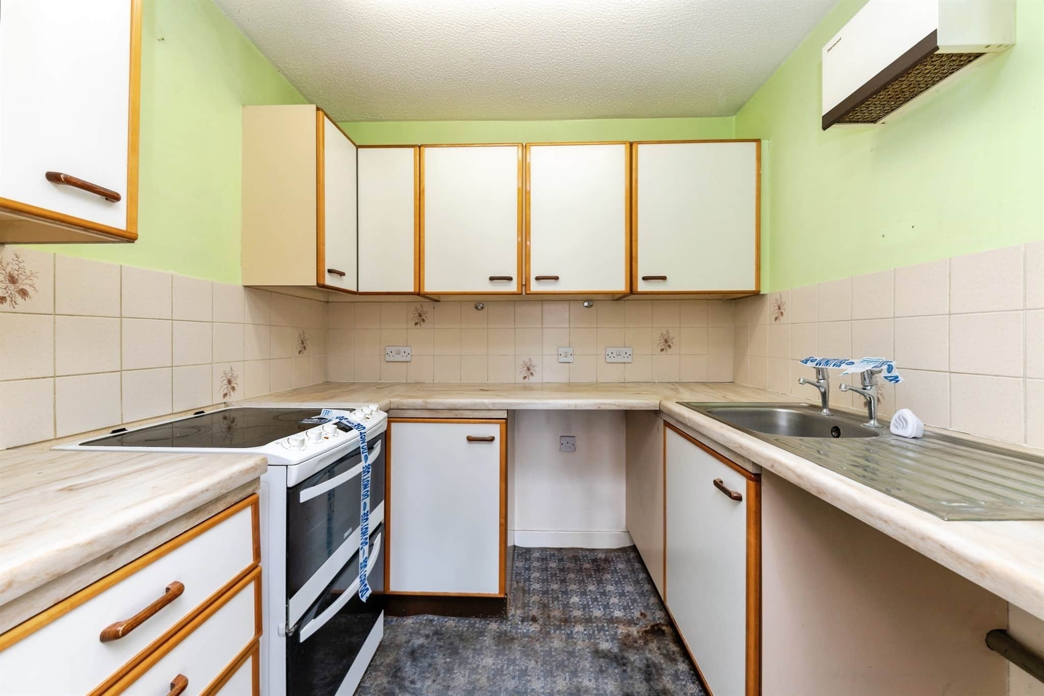 Property at Roseacre Gardens, Welwyn Garden City