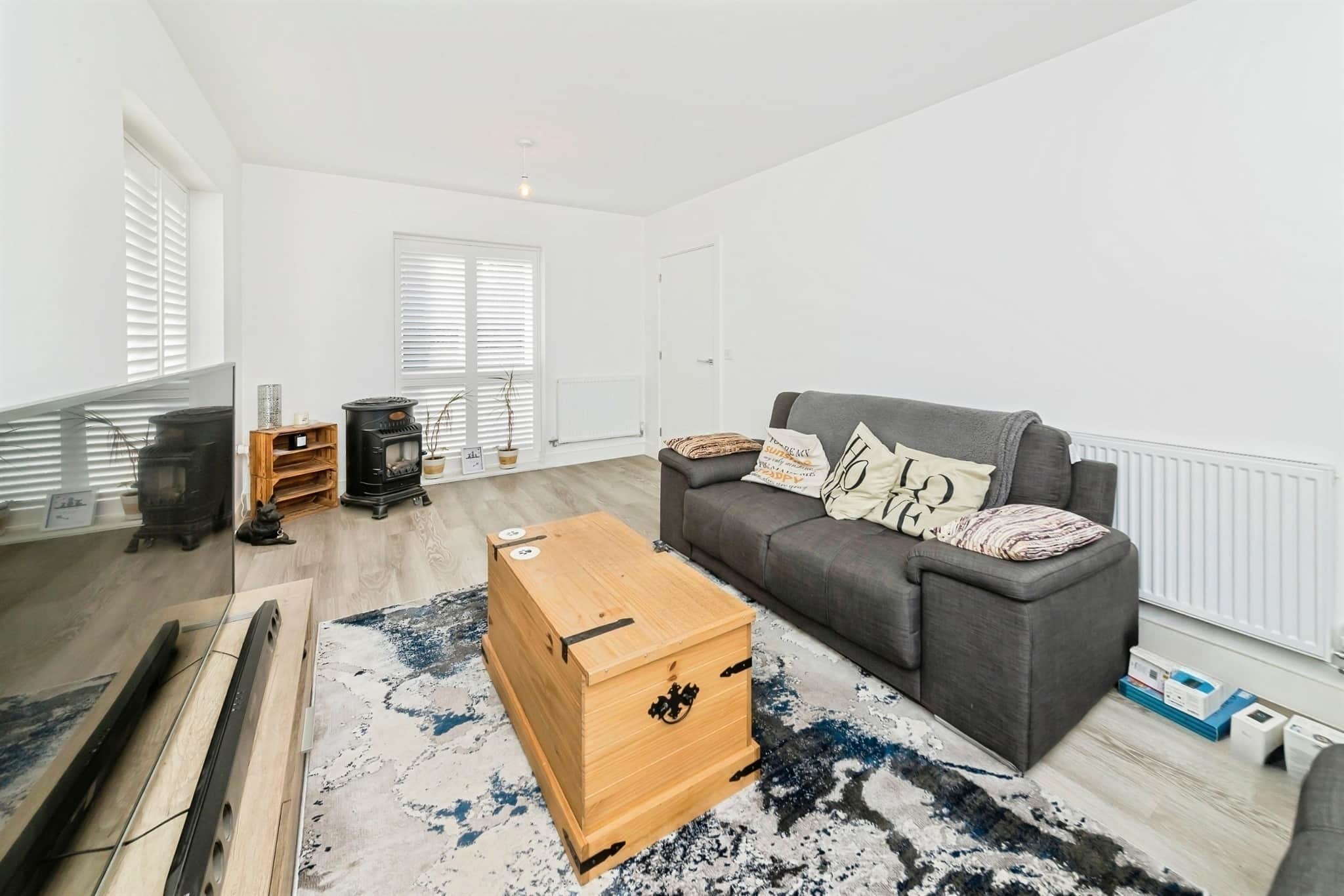 Property at Burtenshaw Close, Copthorne, Crawley