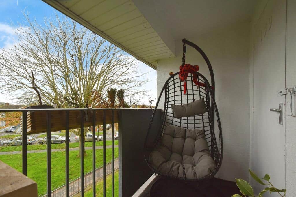Property at Welcombe Avenue, Swindon