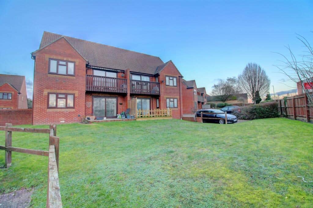 Property at Lansdowne Way, High Wycombe