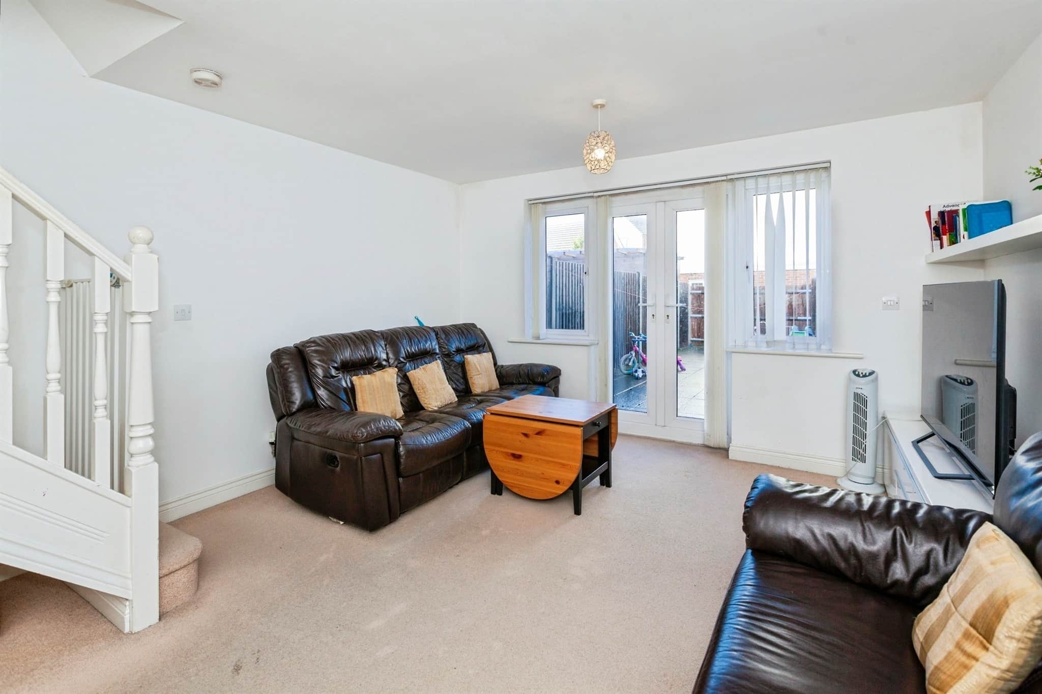 Property at Eltham Avenue, SLOUGH