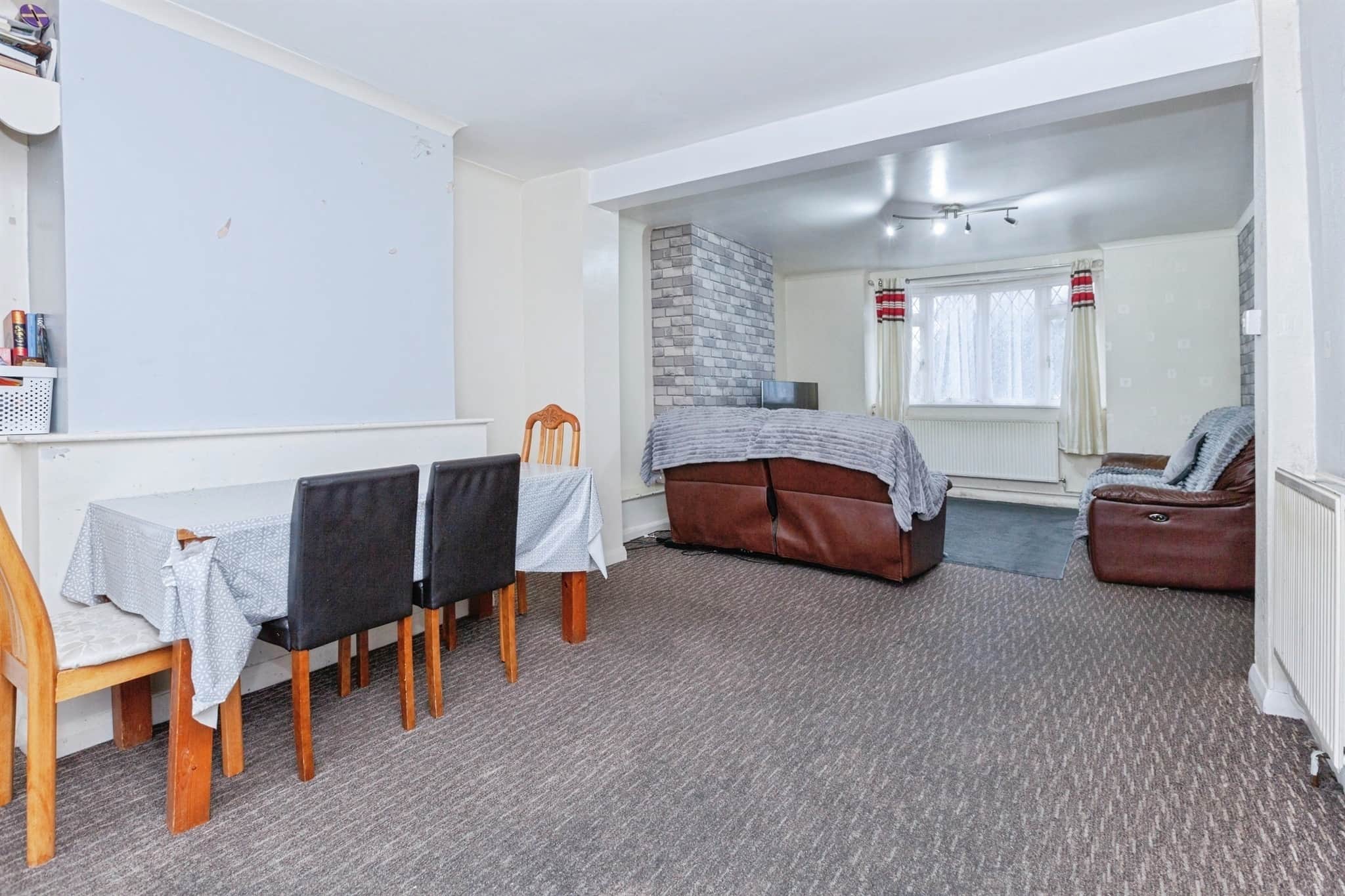 Property at Wigston Road, Oadby, Leicester