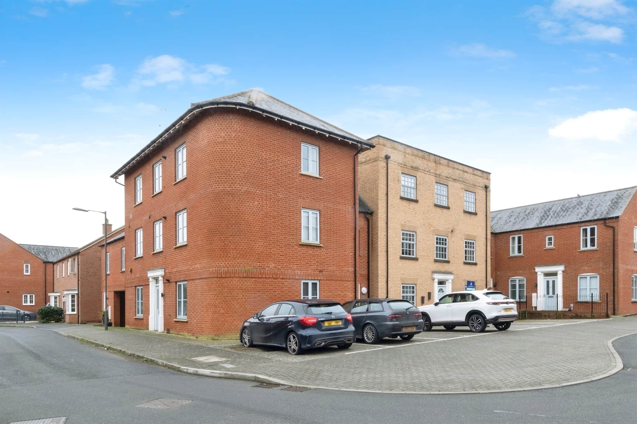 Property at Needlepin Way, BUCKINGHAM