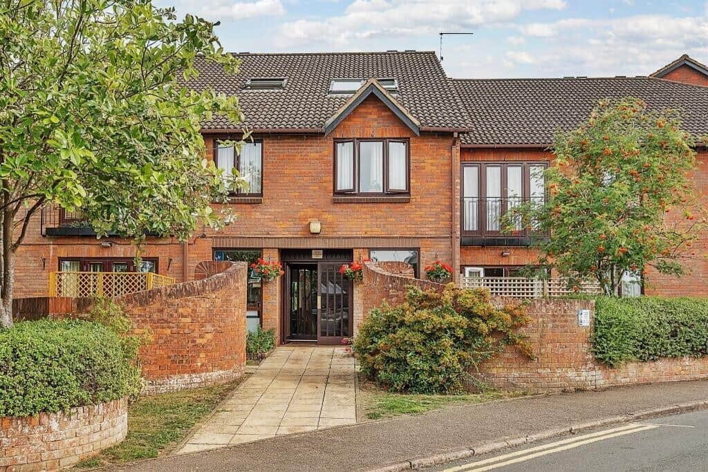 Property at Batchwood View, St. Albans