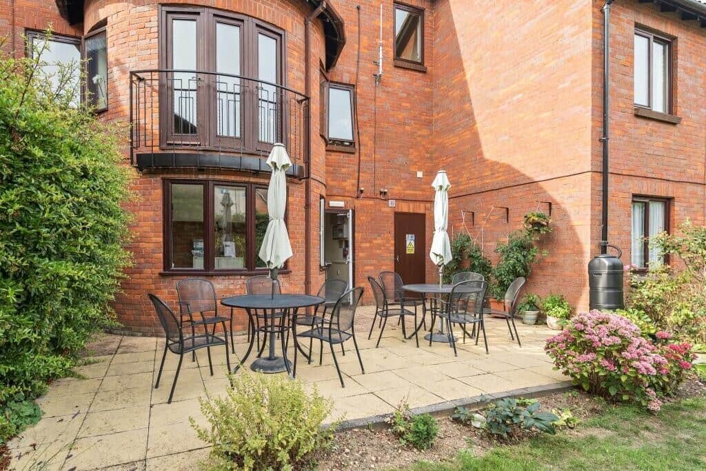 Property at Batchwood View, St. Albans