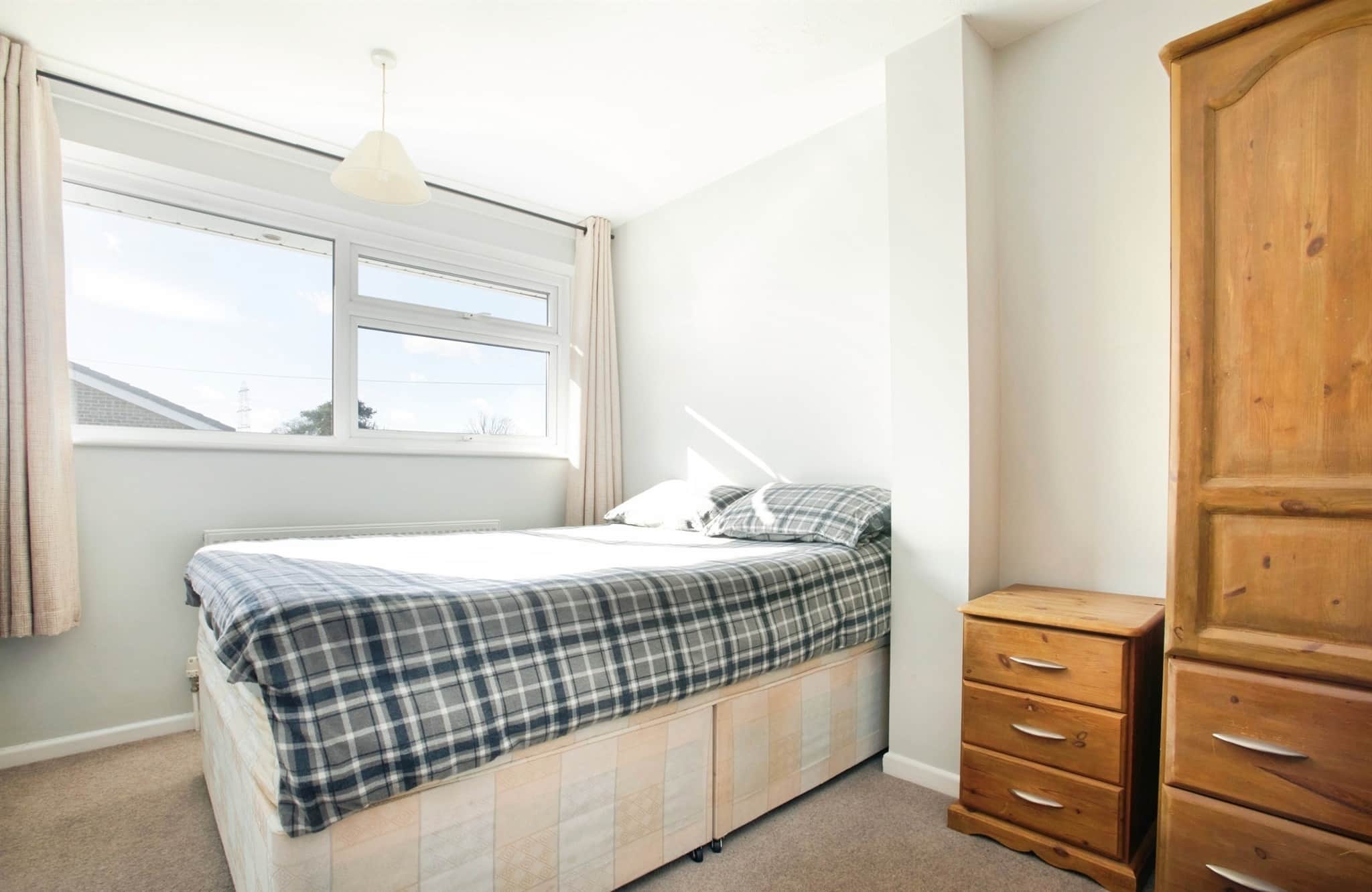 Property at Bracken Close, North Baddesley, SOUTHAMPTON