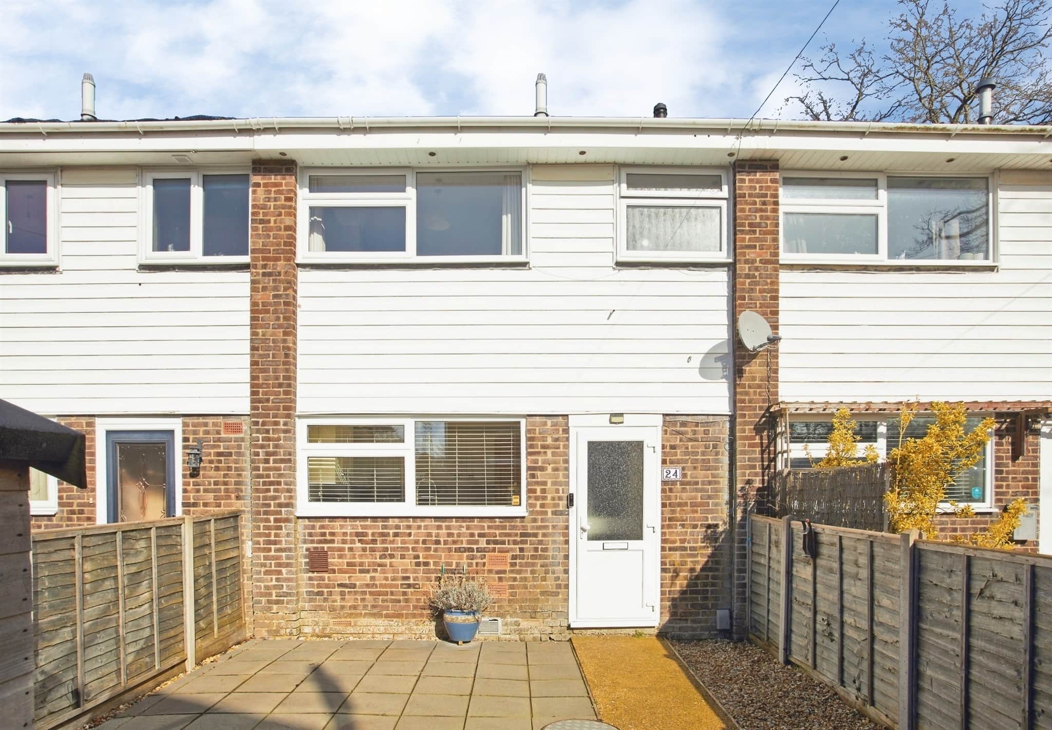 Property at Bracken Close, North Baddesley, SOUTHAMPTON