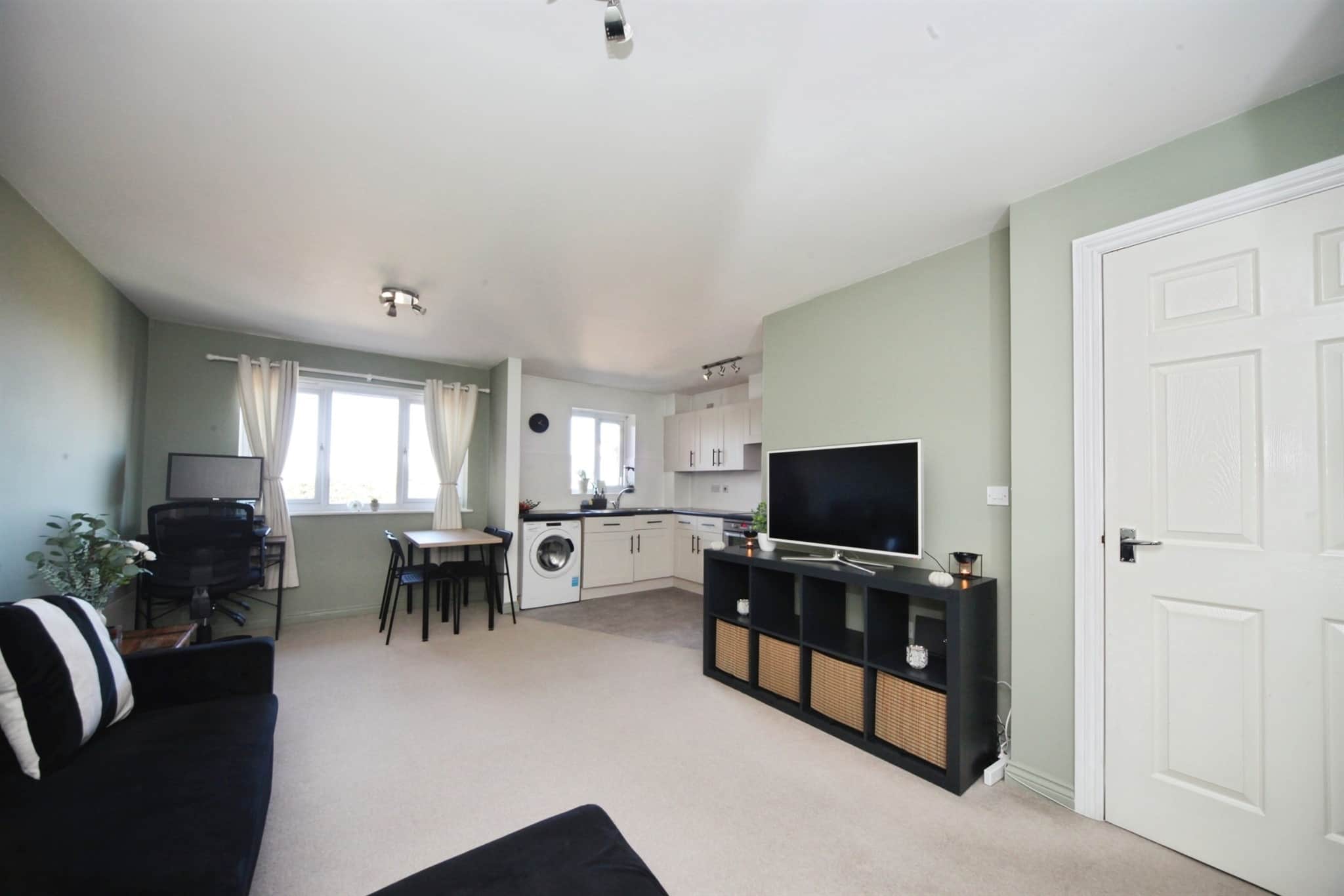 Property at Kiln Way, Dunstable