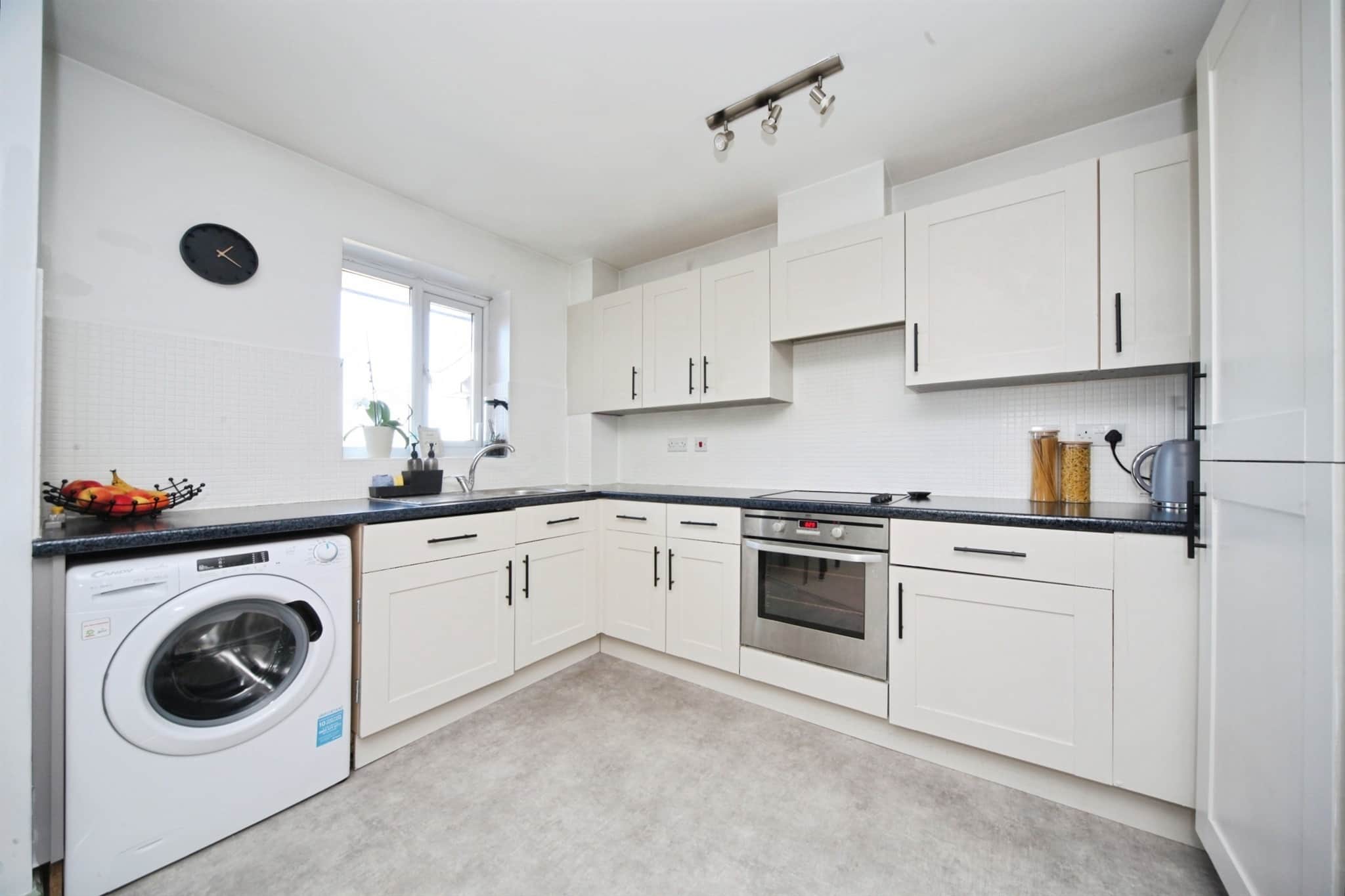 Property at Kiln Way, Dunstable