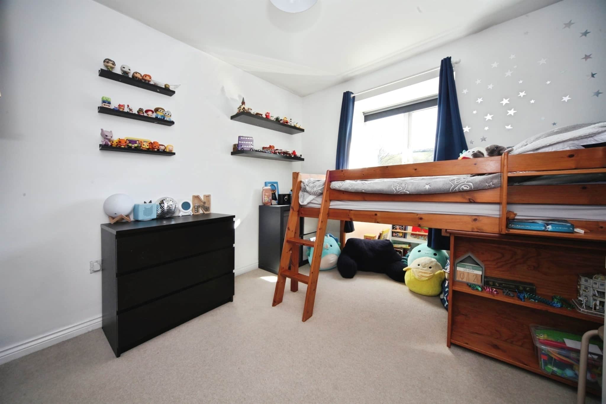 Property at Kiln Way, Dunstable