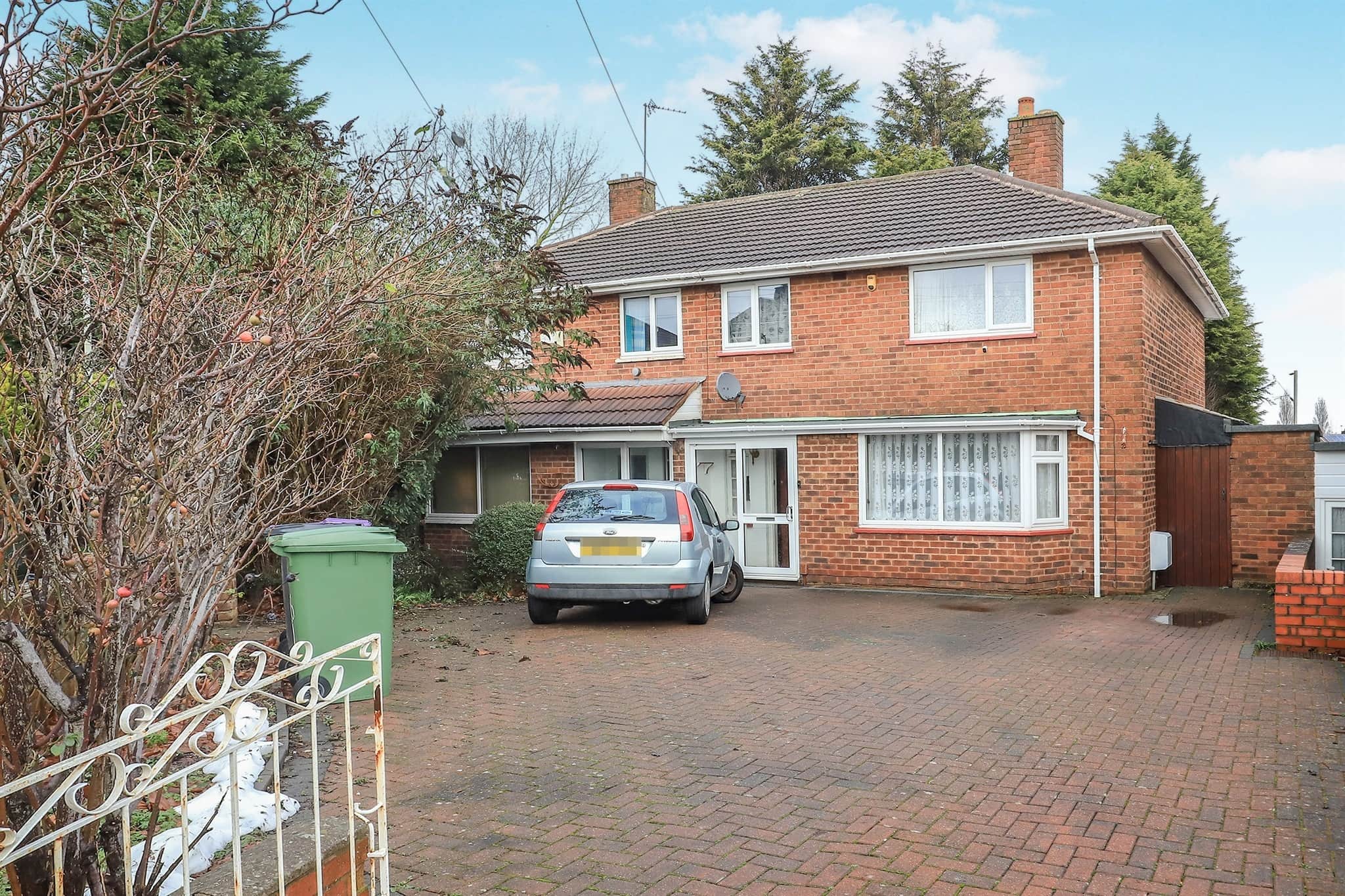 Property at Bowmans Rise, Eastfield, Wolverhampton