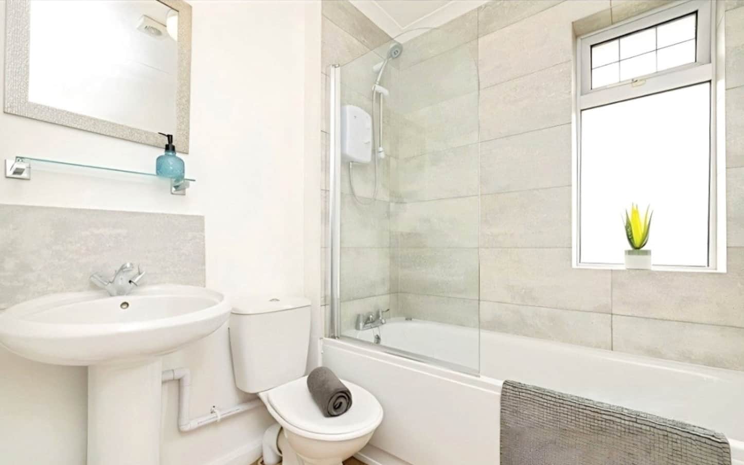 Property at Westlea Road, Leamington Spa