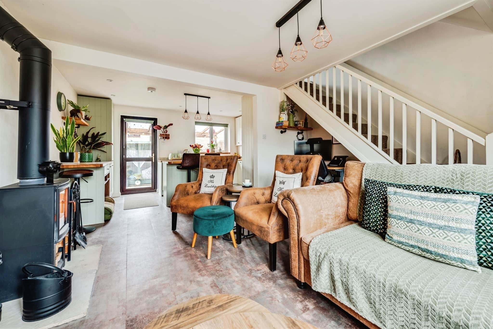 Property at Chestnut Close, Brize Norton, CARTERTON