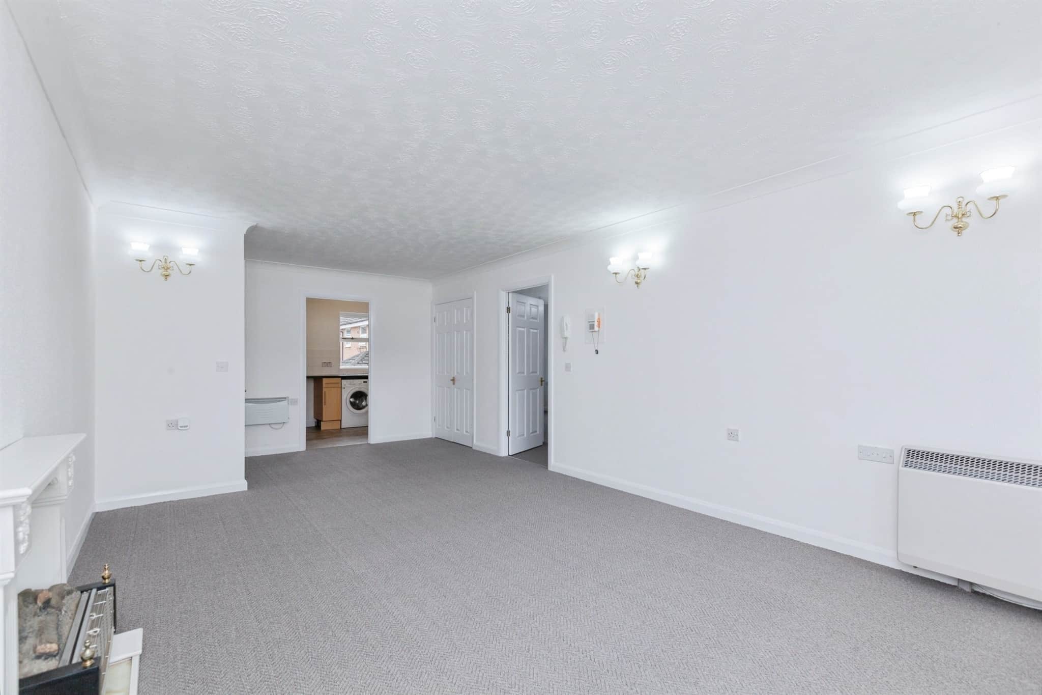 Property at Winterburn Gardens, Whetstone, Leicester