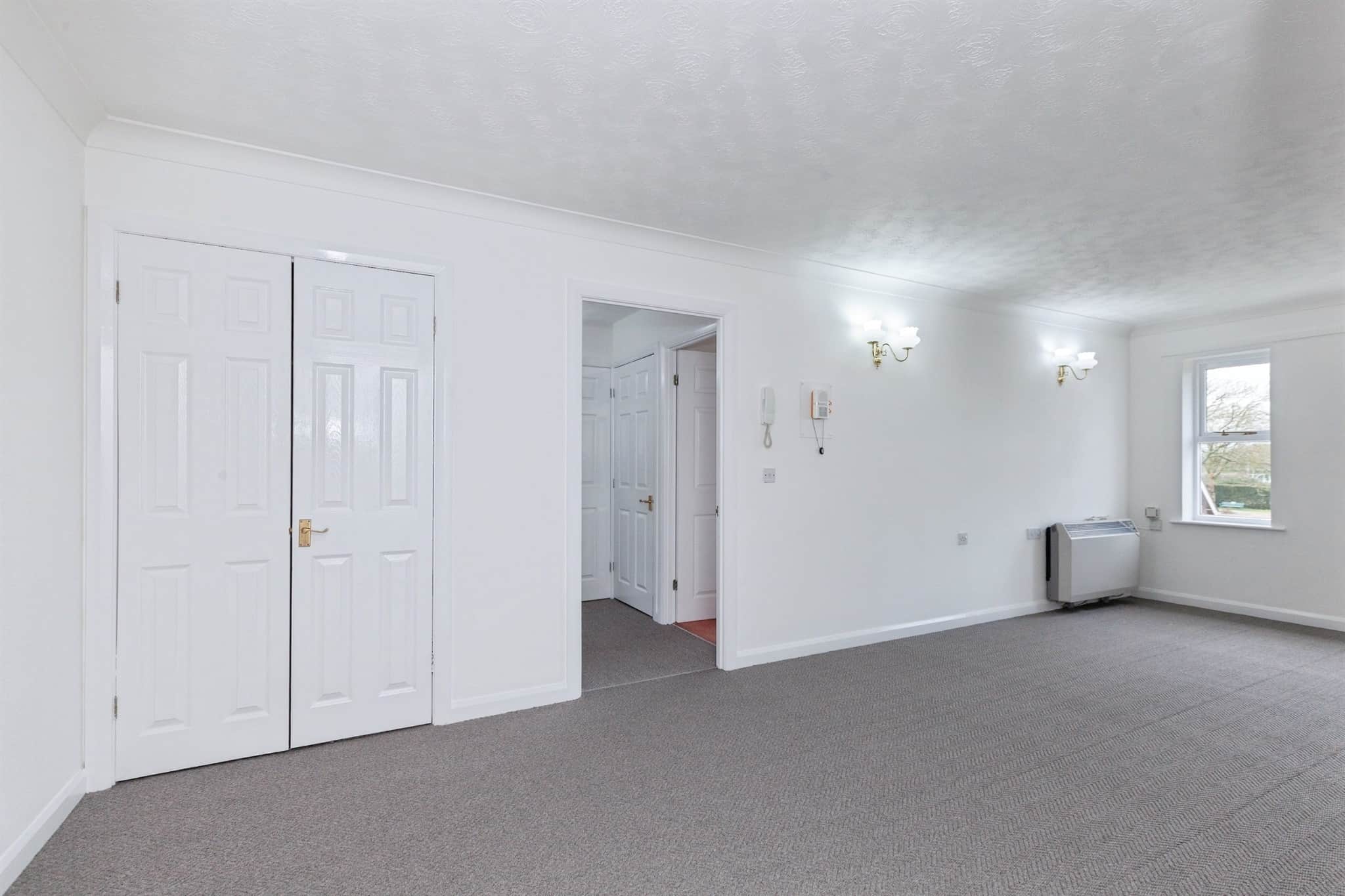 Property at Winterburn Gardens, Whetstone, Leicester