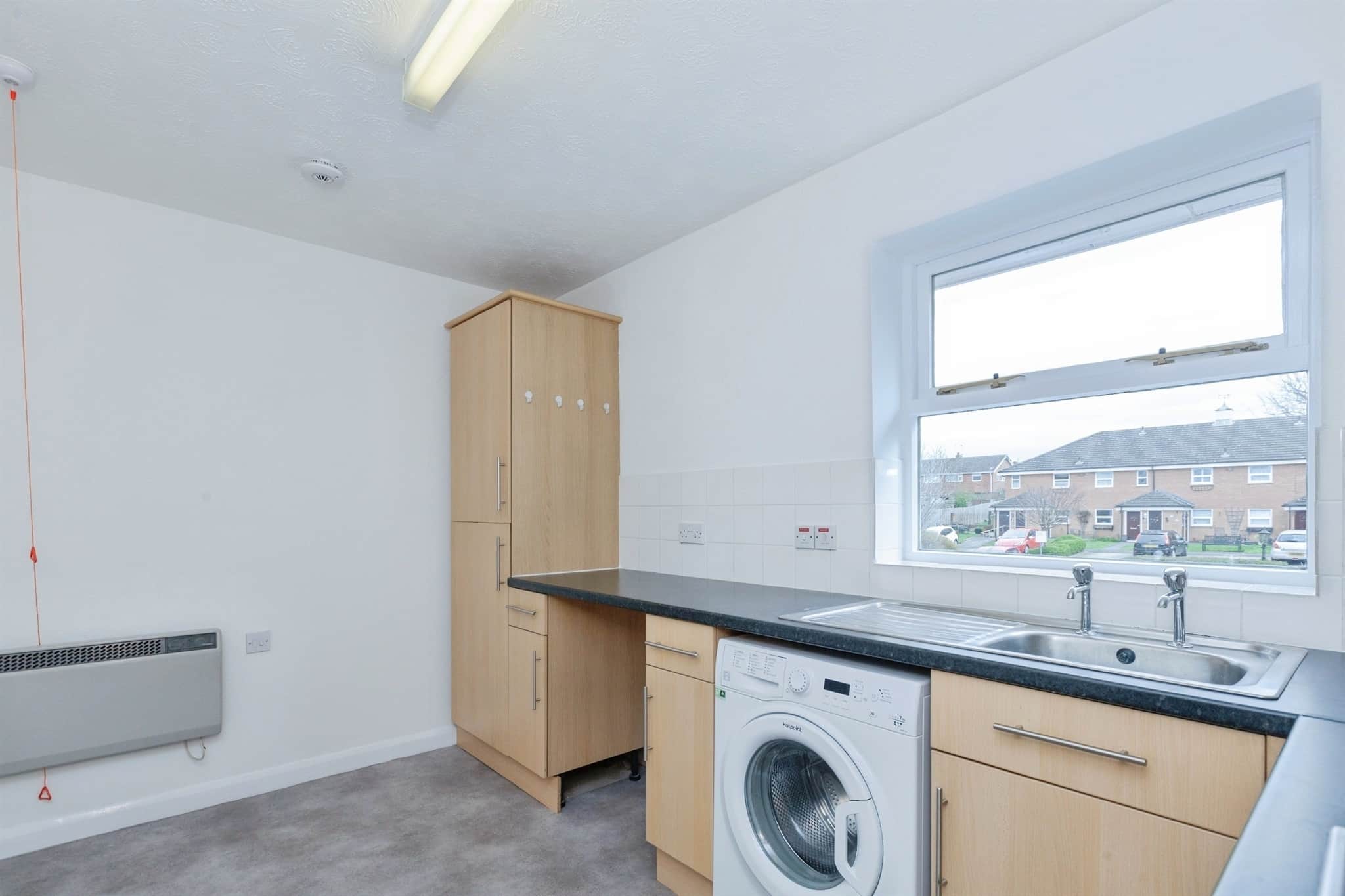 Property at Winterburn Gardens, Whetstone, Leicester
