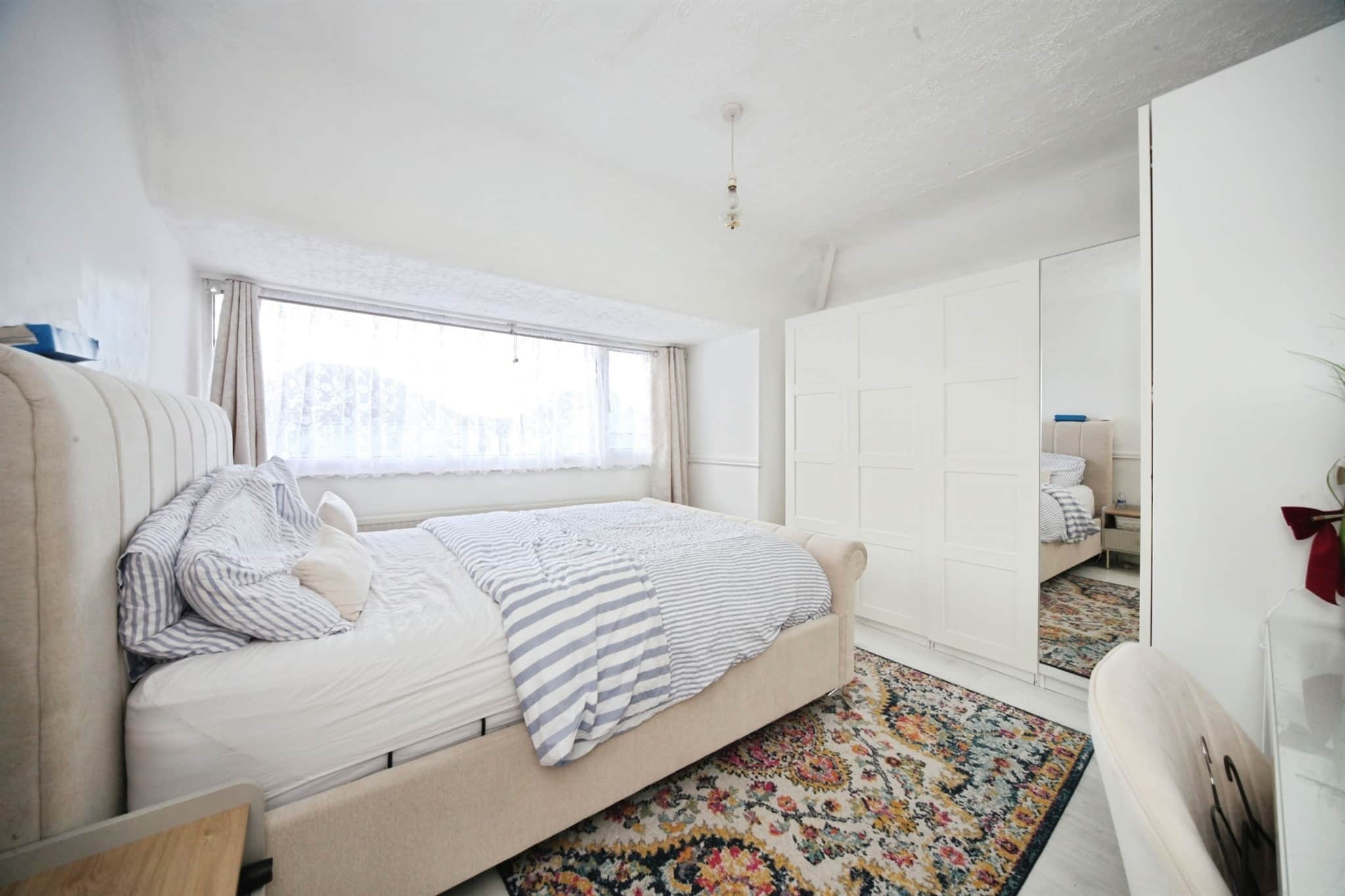 Property at Whitefield Avenue, Luton