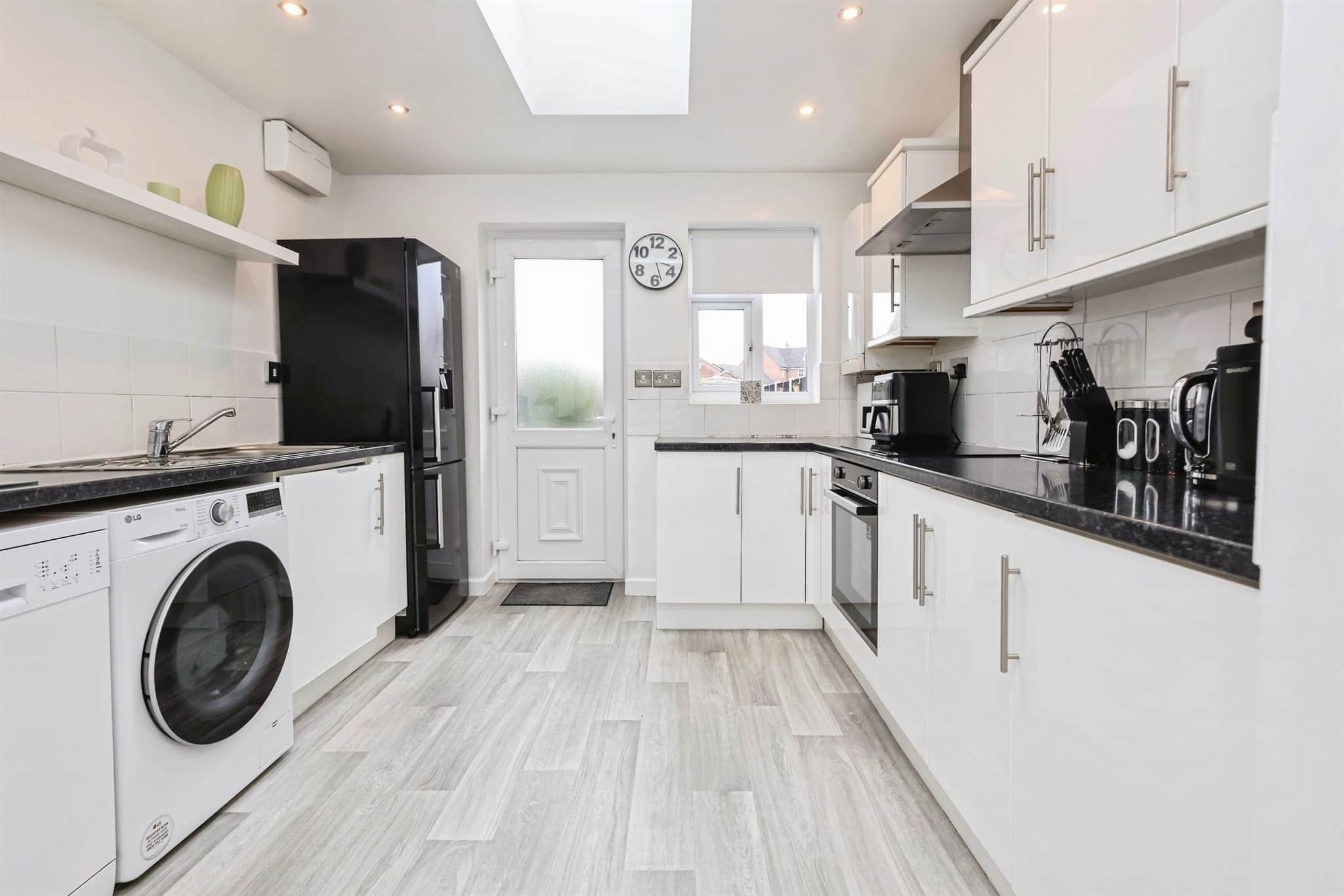 Property at Yew Tree Lane, Rowley Regis