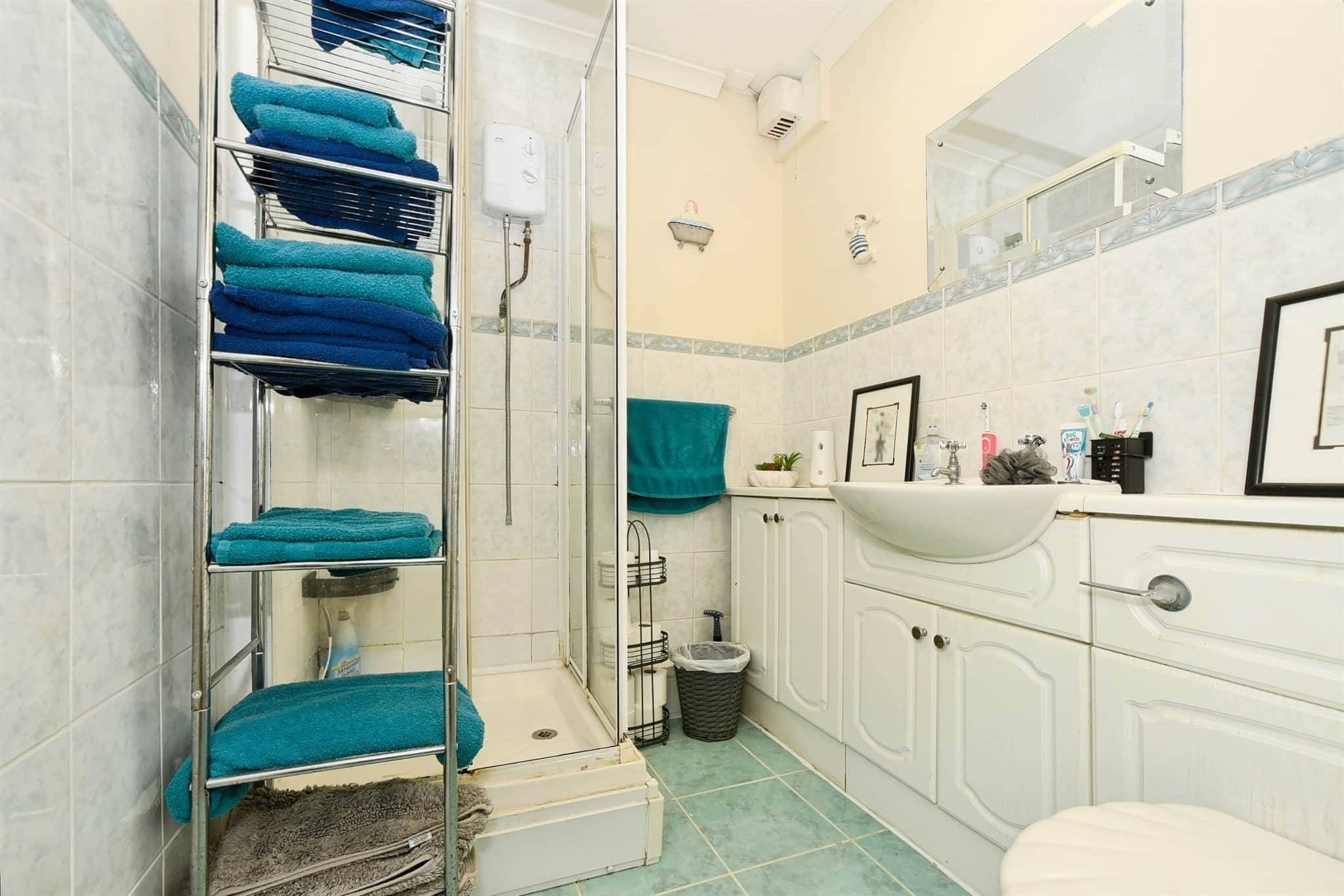 Property at Kimmeridge Close, Swindon